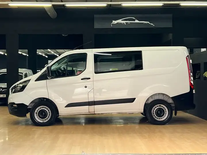 Ford Transit 2021, foto 18