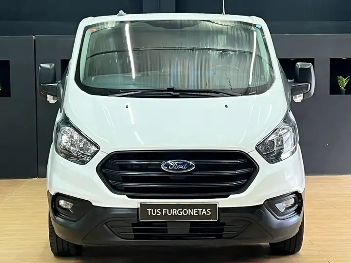 Ford Transit 2021, foto 2