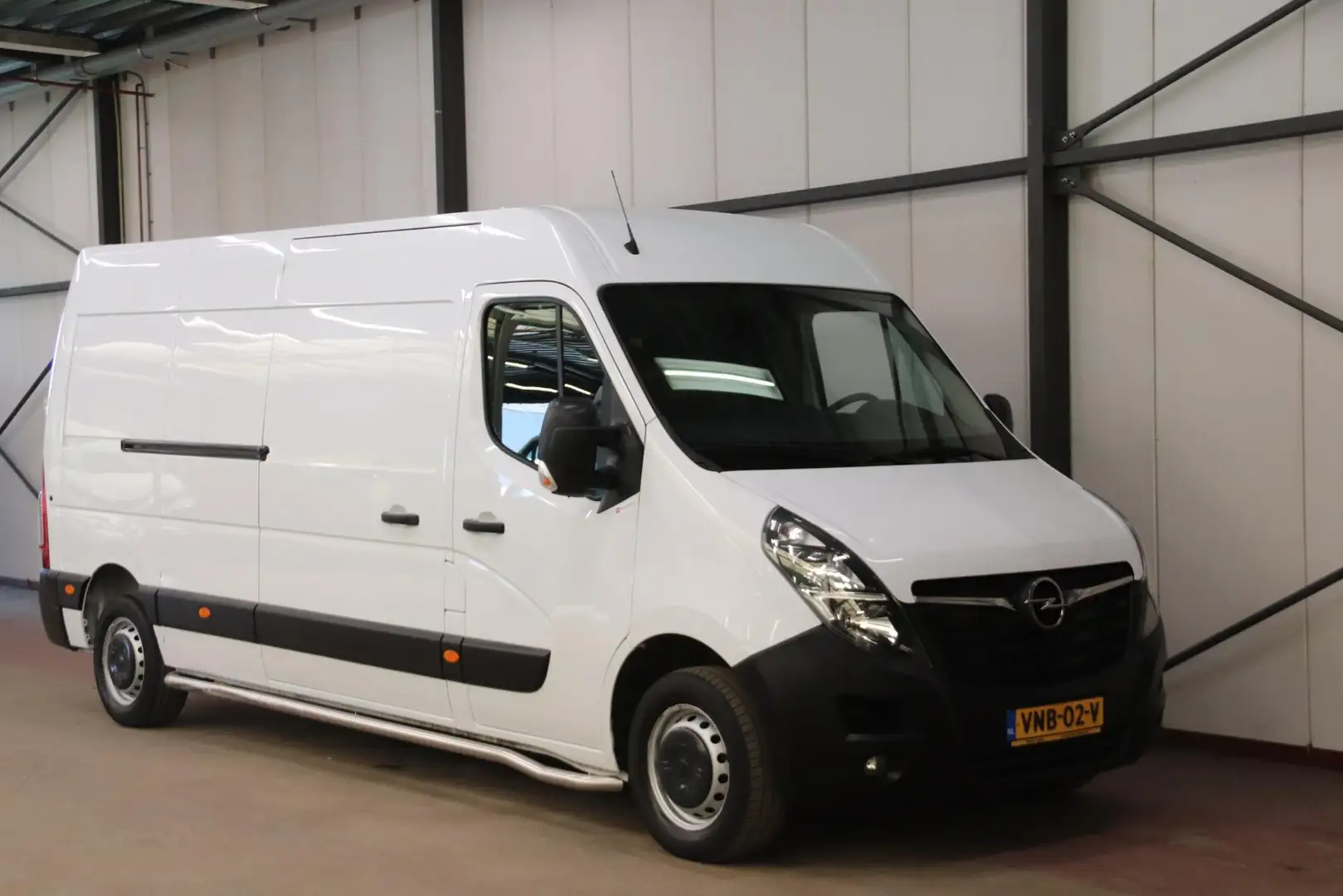 Opel Movano 2.3 Turbo 135PK L3H2 AIRCO CAMERA Wit - 2