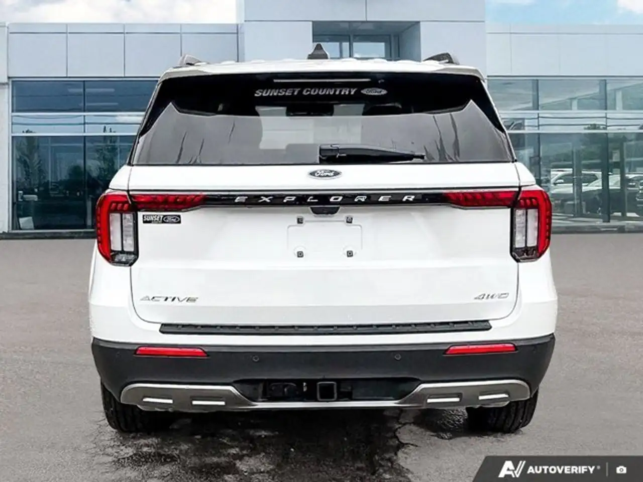 Ford Explorer снимка Ford Explorer