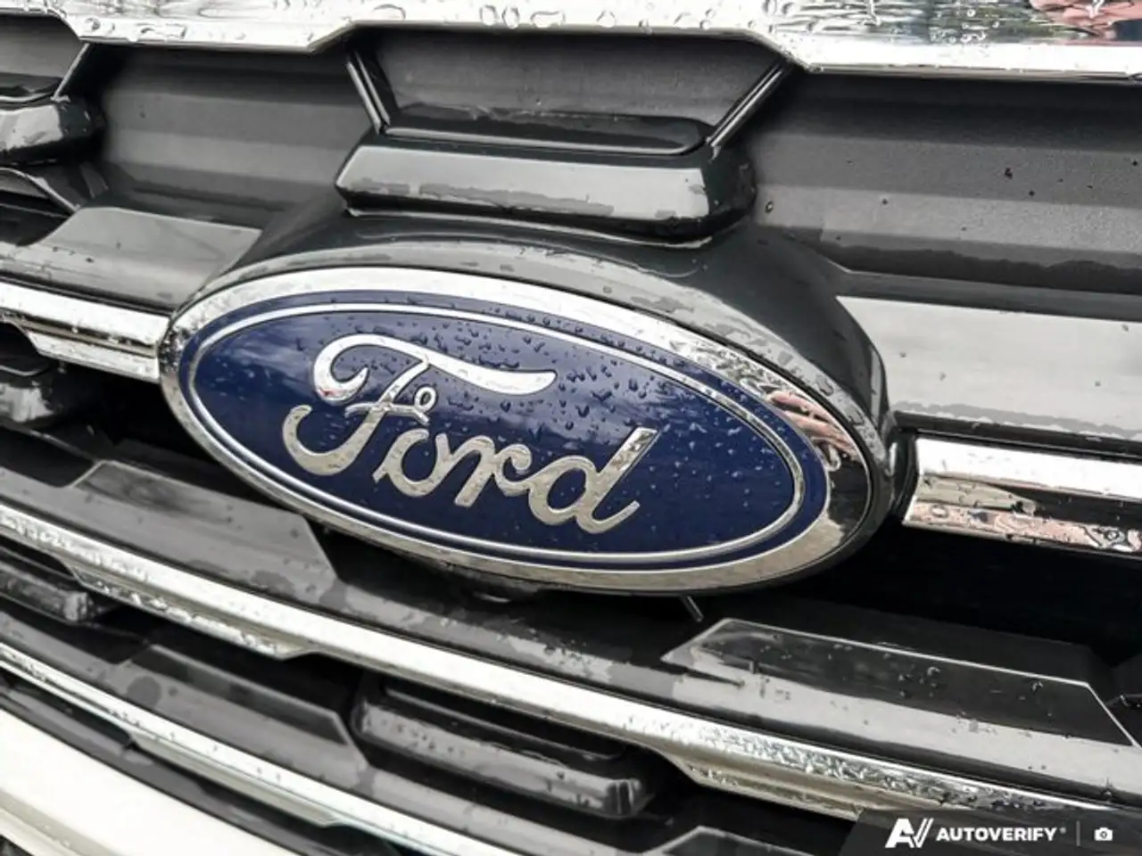 Ford Explorer снимка Ford Explorer