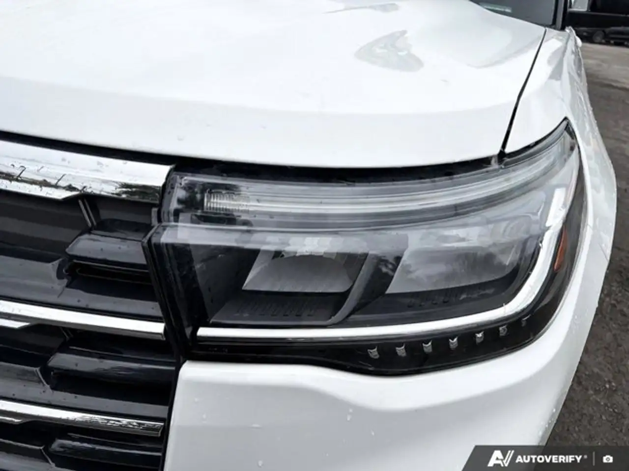 Ford Explorer снимка Ford Explorer