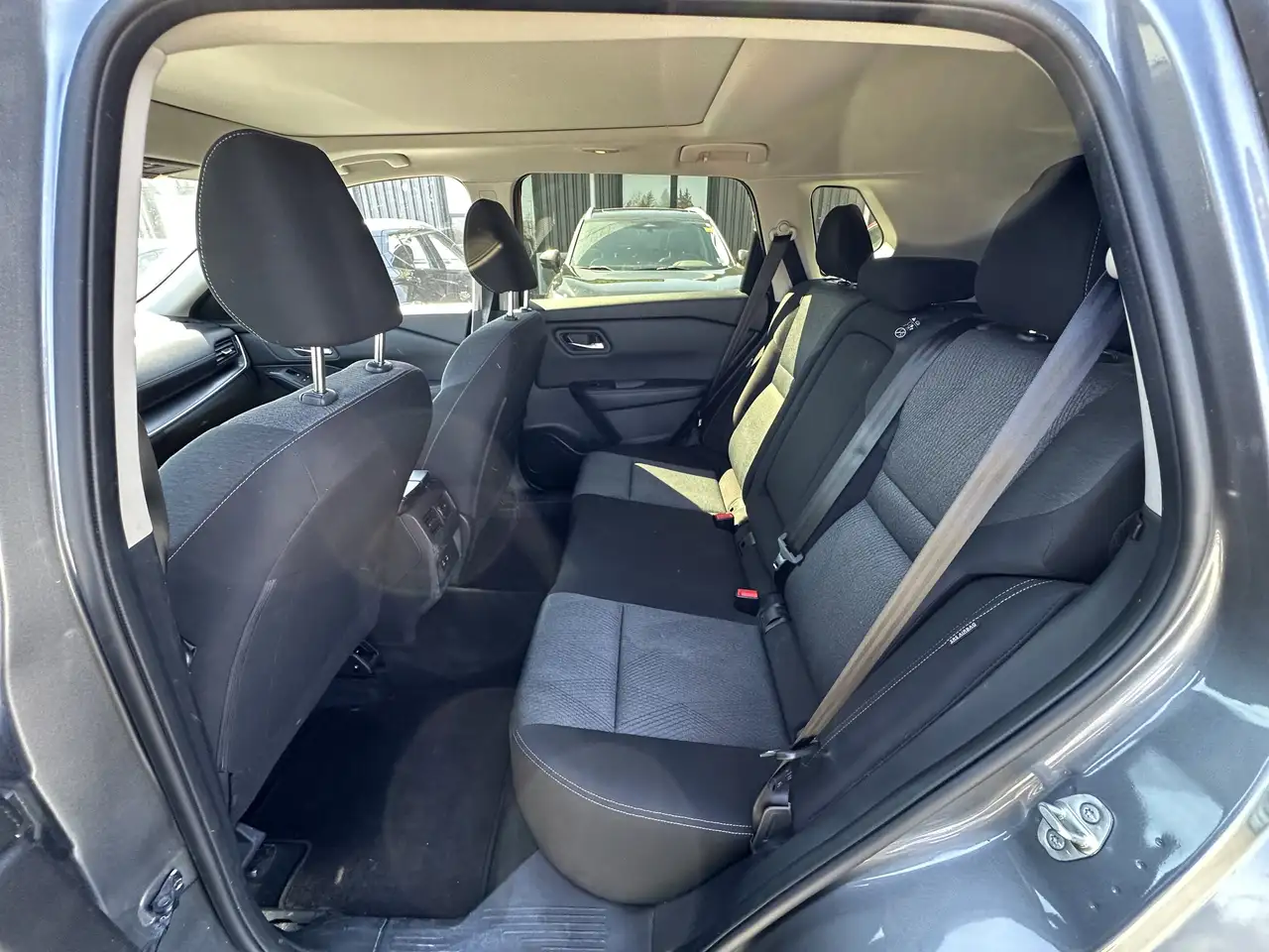 Nissan Rogue снимка Nissan Rogue