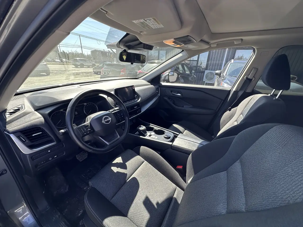 Nissan Rogue снимка Nissan Rogue