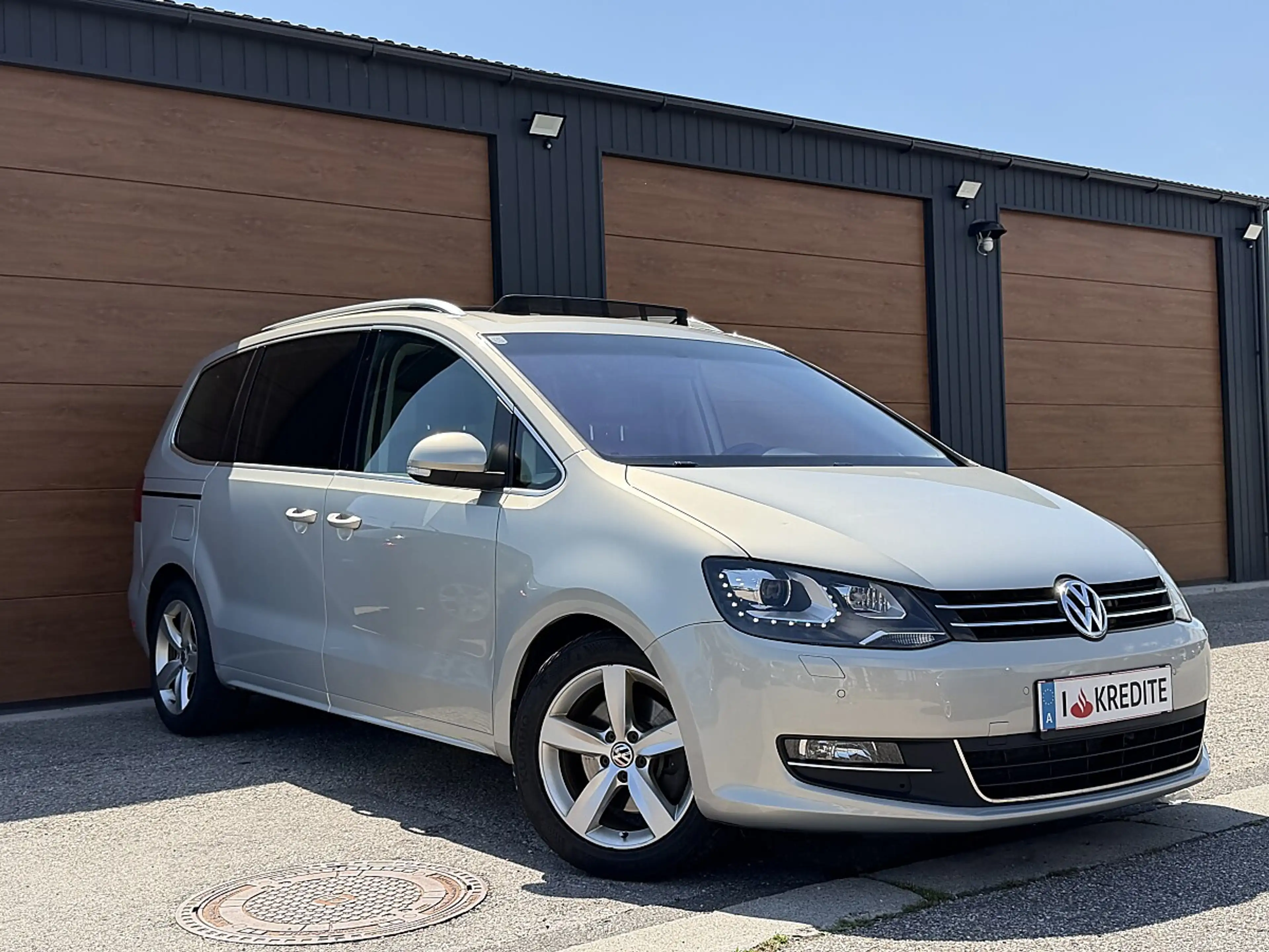 Volkswagen Sharan Sky BMT 2,0 TDI DPF DSG — photo 6