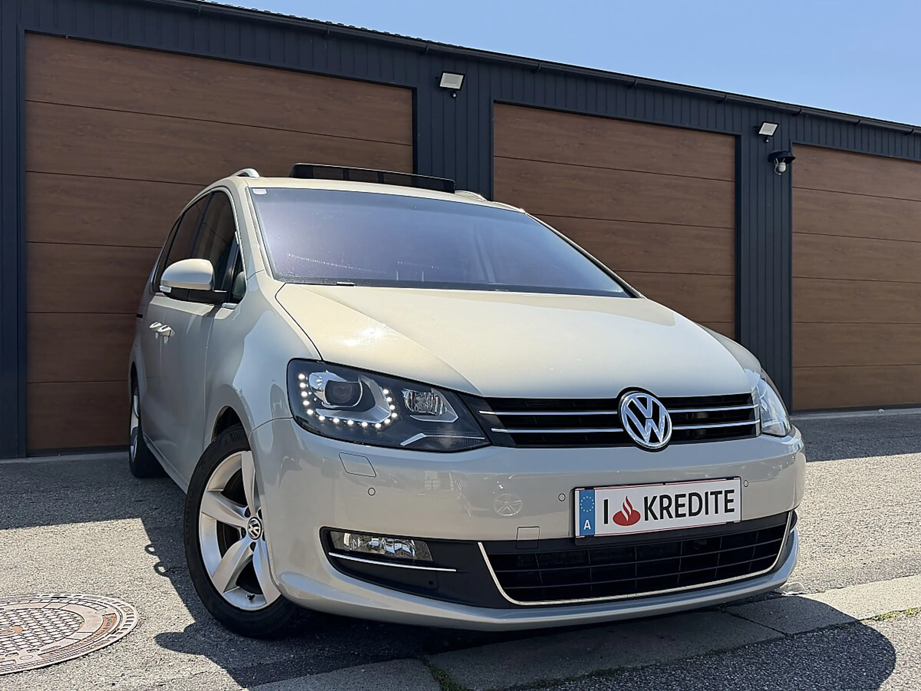 Volkswagen Sharan Sky BMT 2,0 TDI DPF DSG — photo 7
