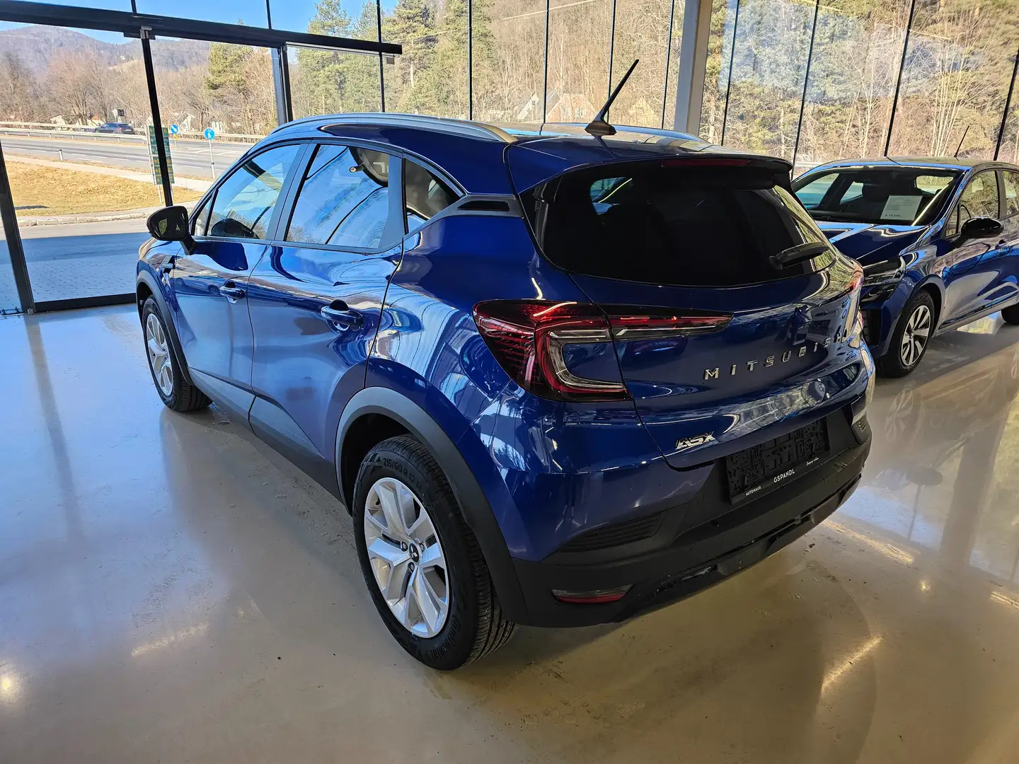 Mitsubishi ASX 1,3 DI-T MHEV Invite Blau - 2