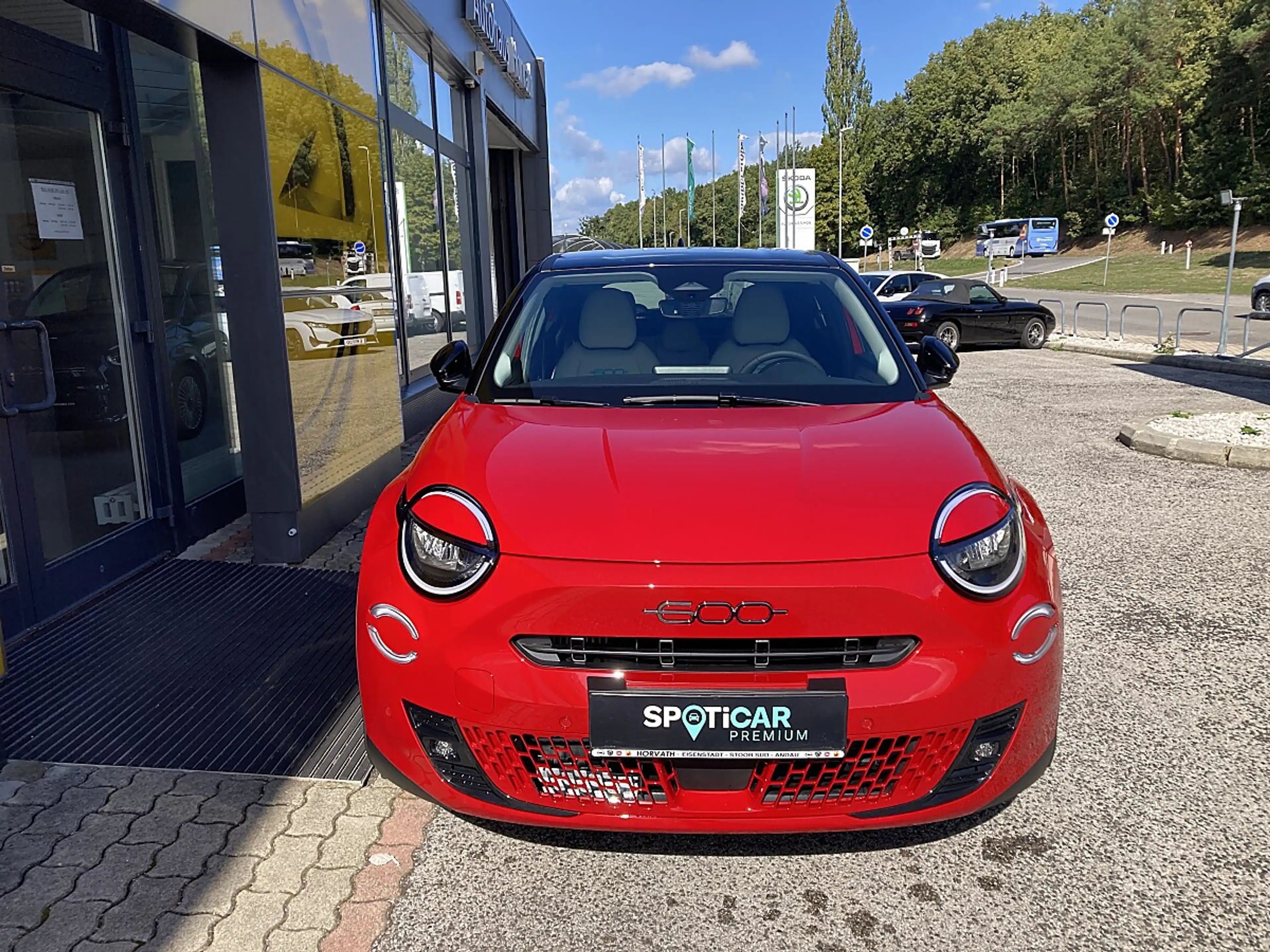 Fiat 600 Hybrid mHEV 110 6-Gang eDCT La Prima — photo 2
