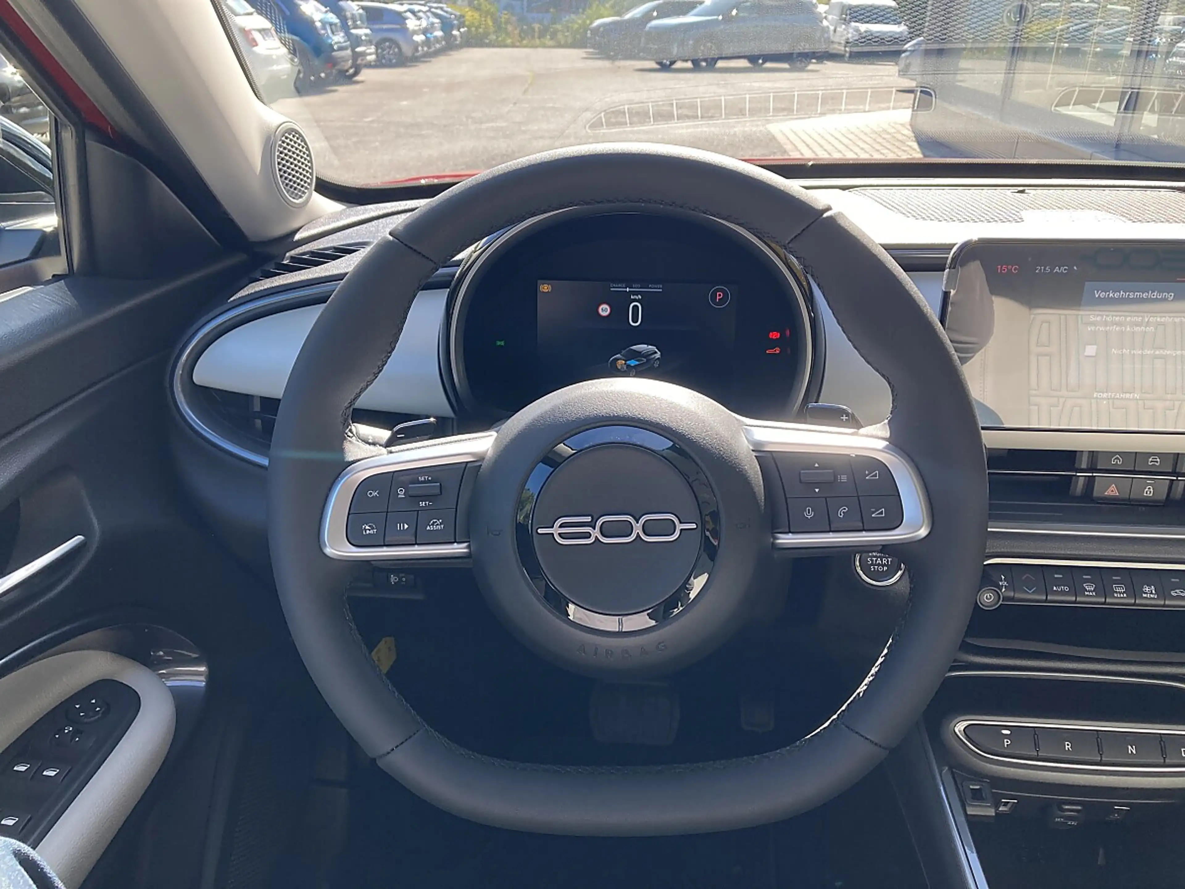 Fiat 600 Hybrid mHEV 110 6-Gang eDCT La Prima — photo 11