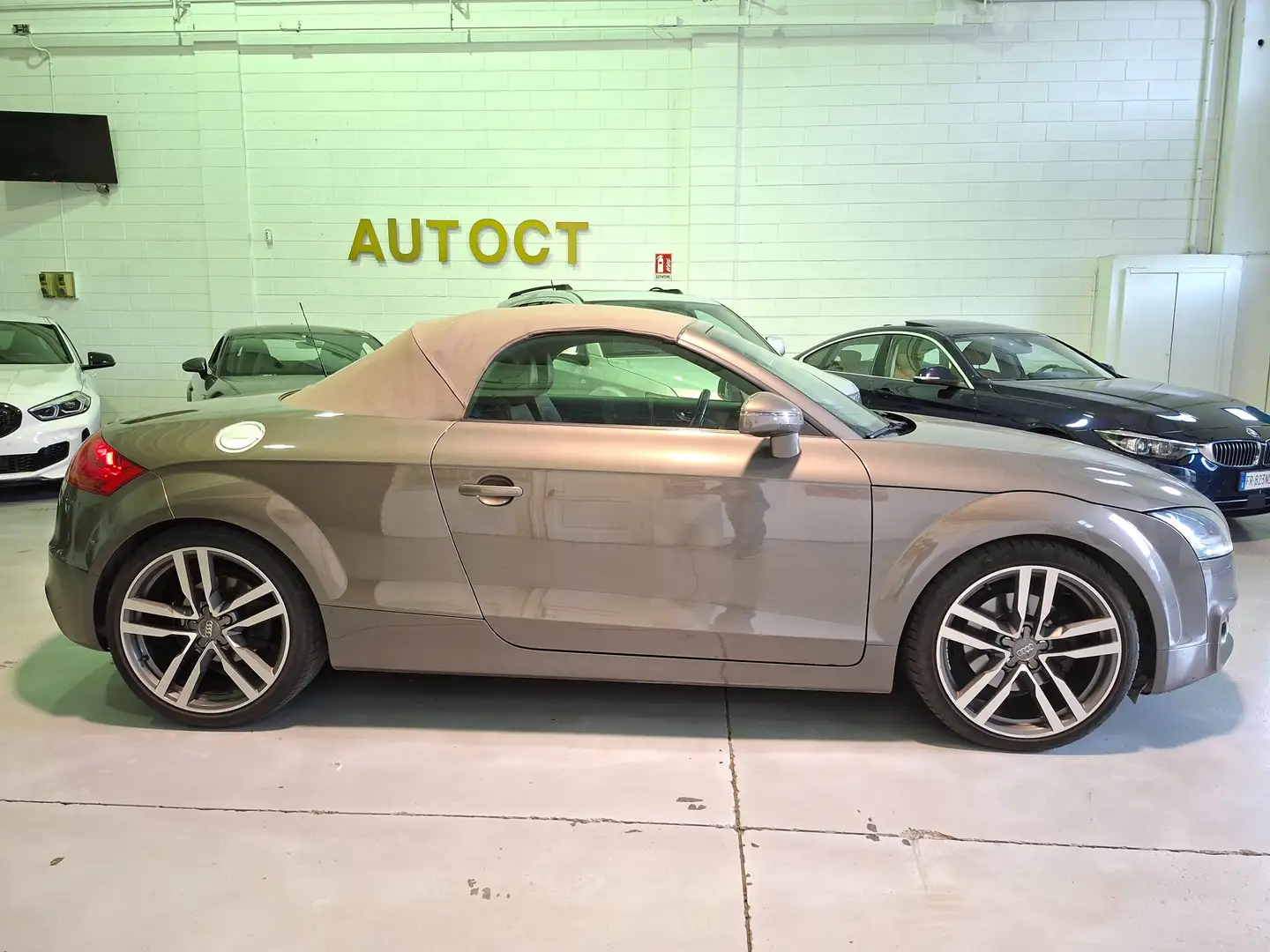 Audi TT TT Roadster 2.0 + € 2.500 TASSO 0 Grijs - 2