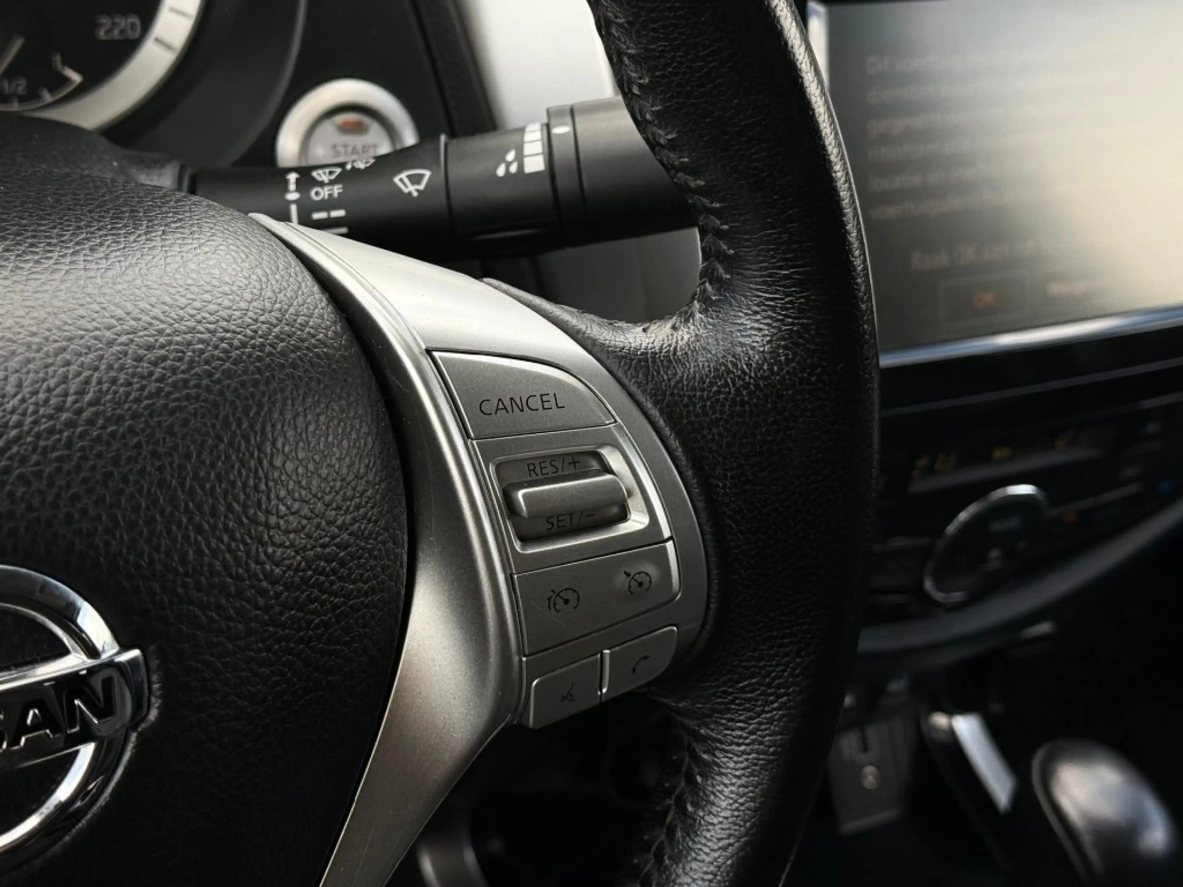 Nissan Navara 2.3 DCI 190PK A/T CAMERA CARPLAY TREKHAAK 3500KG — photo 15
