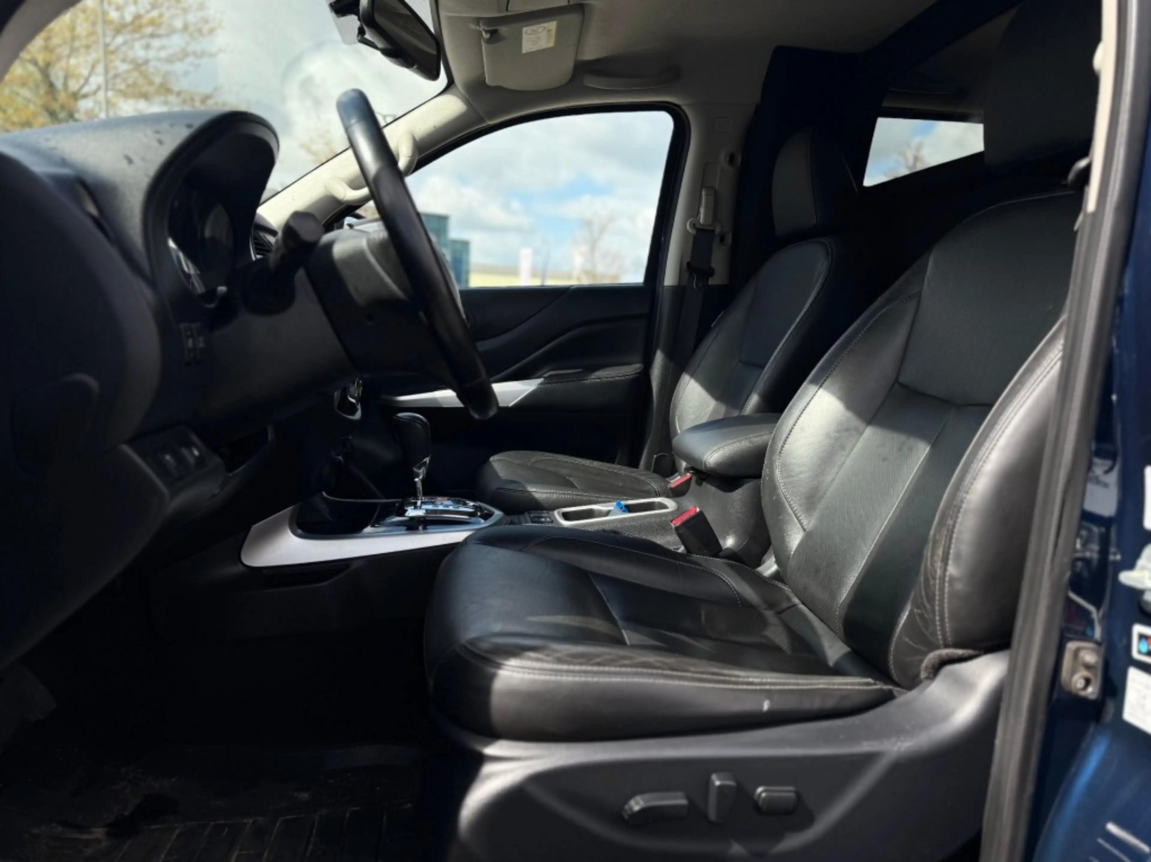 Nissan Navara 2.3 DCI 190PK A/T CAMERA CARPLAY TREKHAAK 3500KG — photo 9