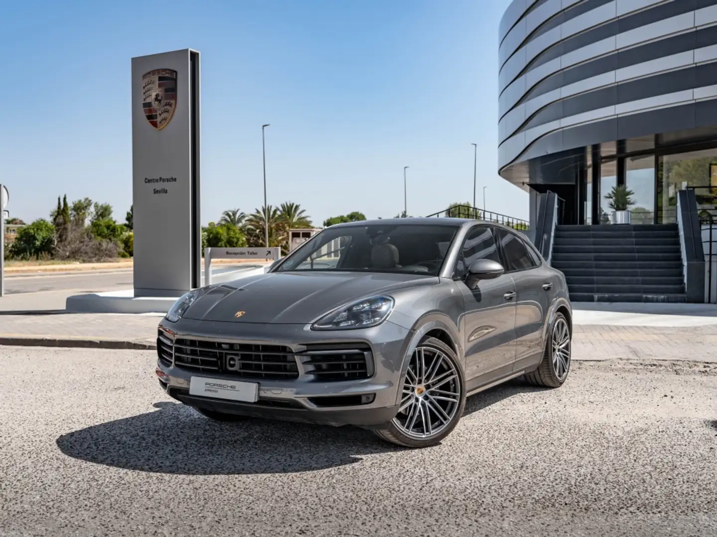 Porsche Cayenne Aut. Gris - 1