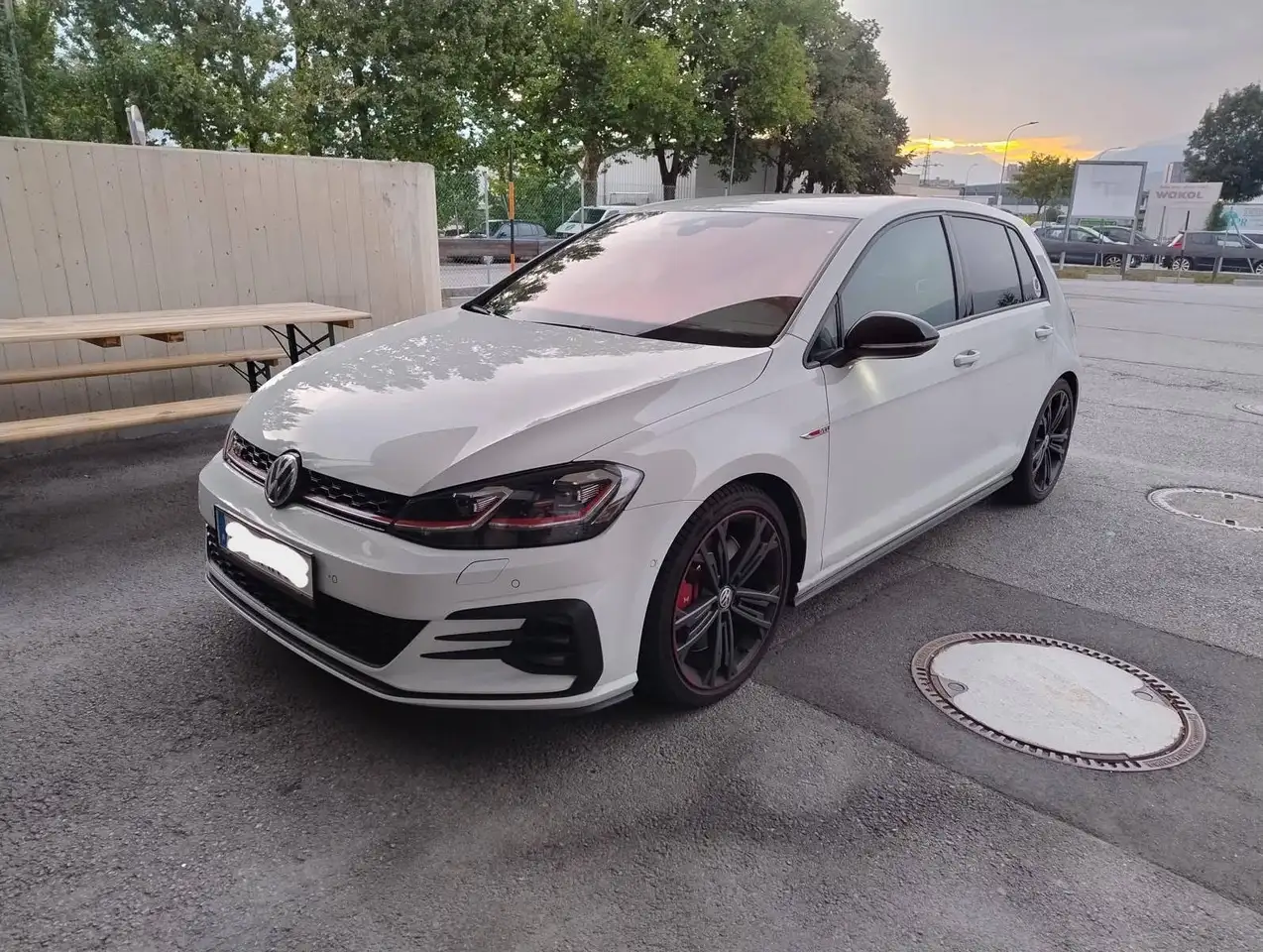 Volkswagen Golf GTI
