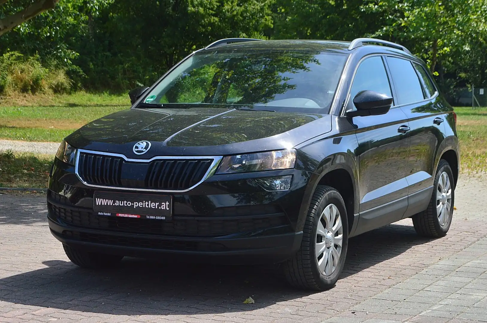 Skoda Karoq 2,0 TDI+NAVI+AHK+PDC+SHZ+ Schwarz - 2