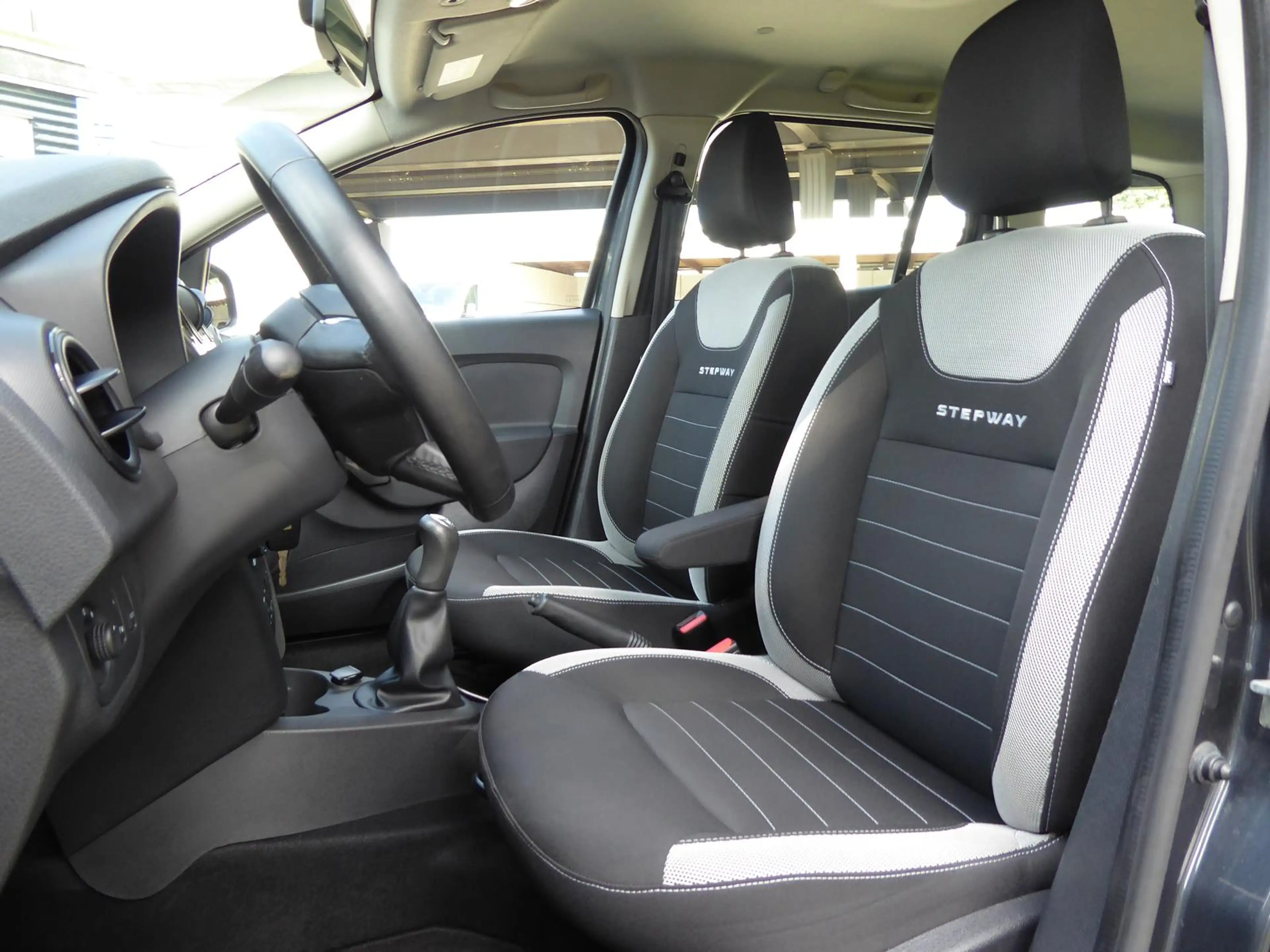 Dacia Logan 0.9 TCE 'Stepway' #RFK #LMF #NAVI #KLIMA #DAB — photo 15