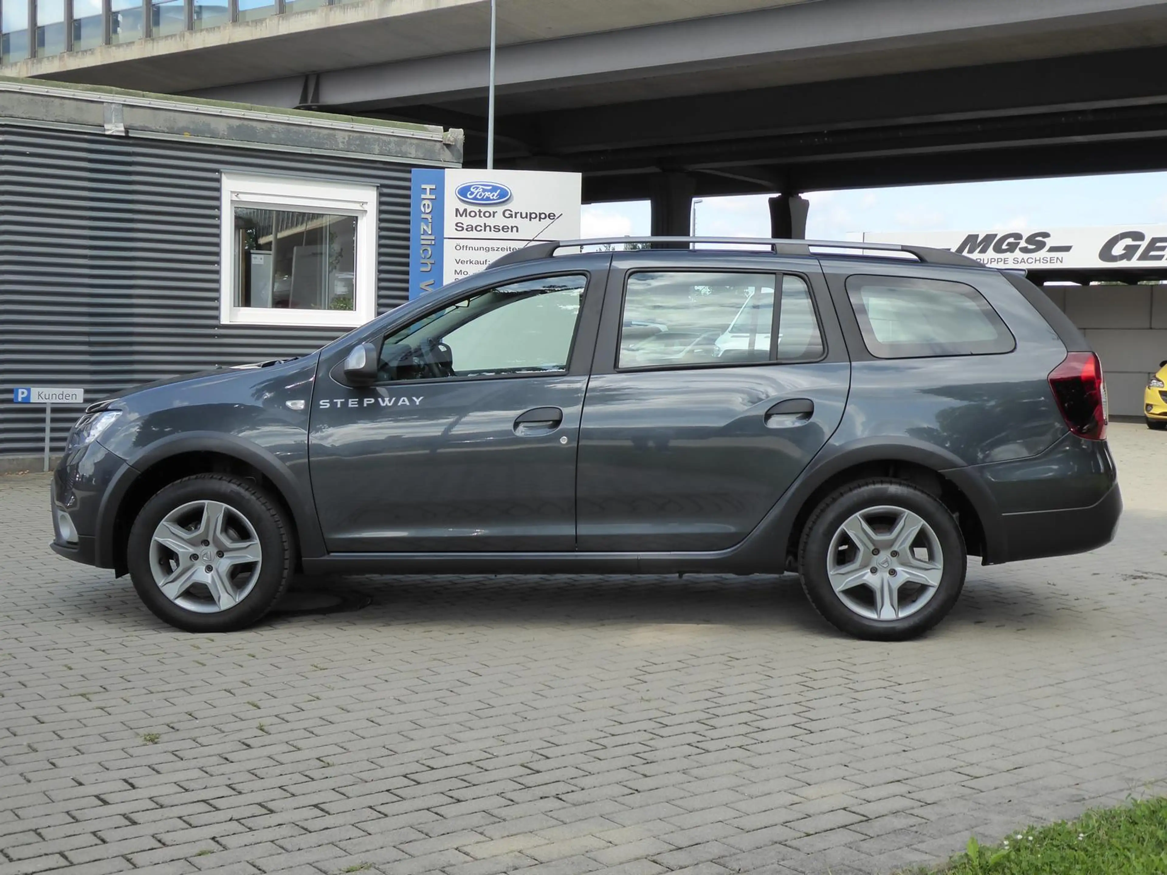 Dacia Logan 0.9 TCE 'Stepway' #RFK #LMF #NAVI #KLIMA #DAB — photo 11