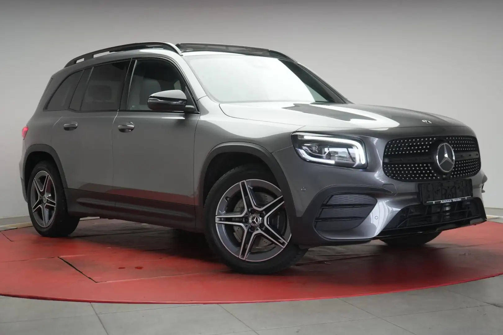 Mercedes-Benz GLB 220 d 8G-DCT AMG Distronic/Kamera/Pano/Burme Grau - 1