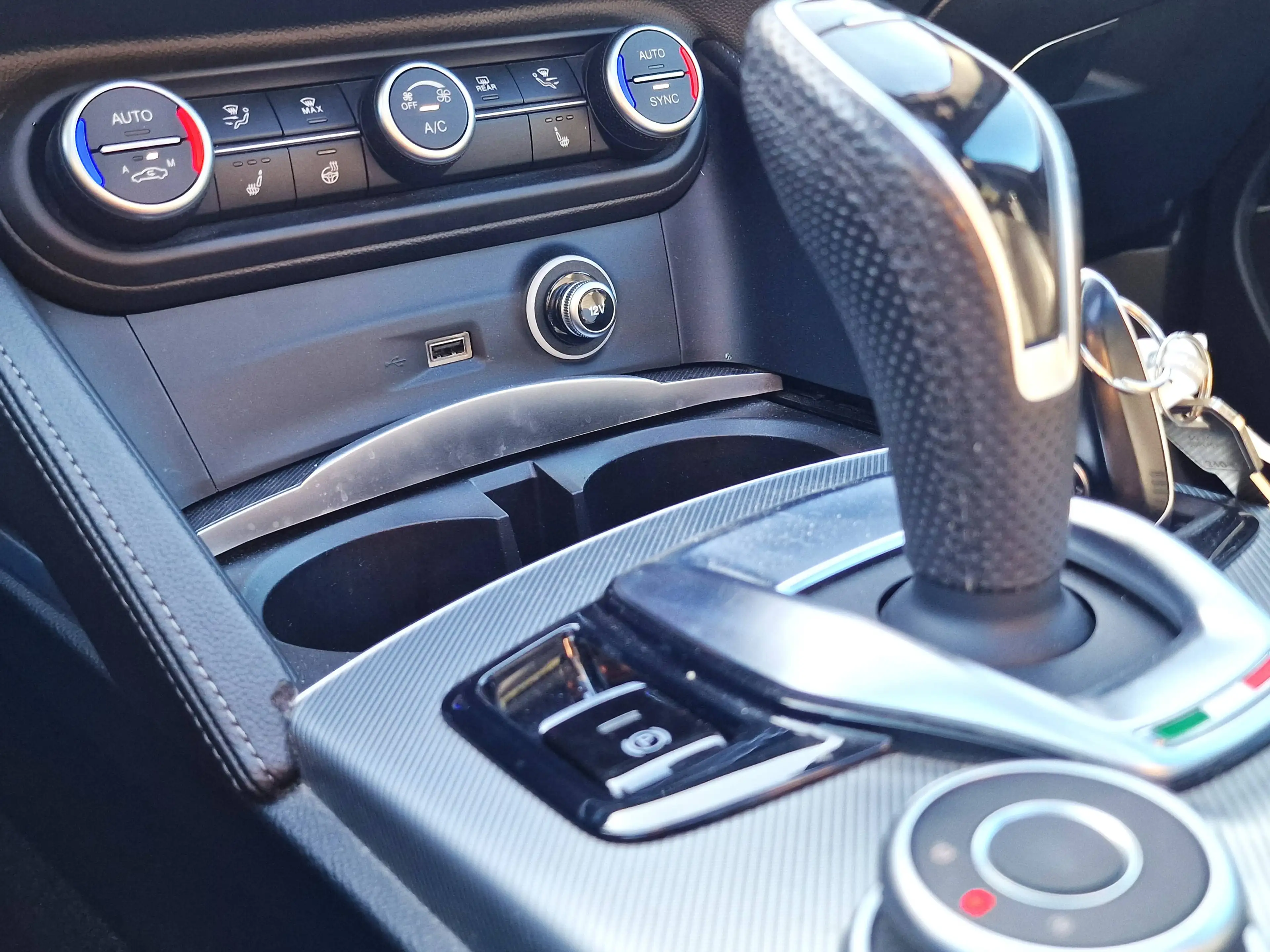 Alfa Romeo Stelvio 2.2 MJD Veloce Q4 — photo 19