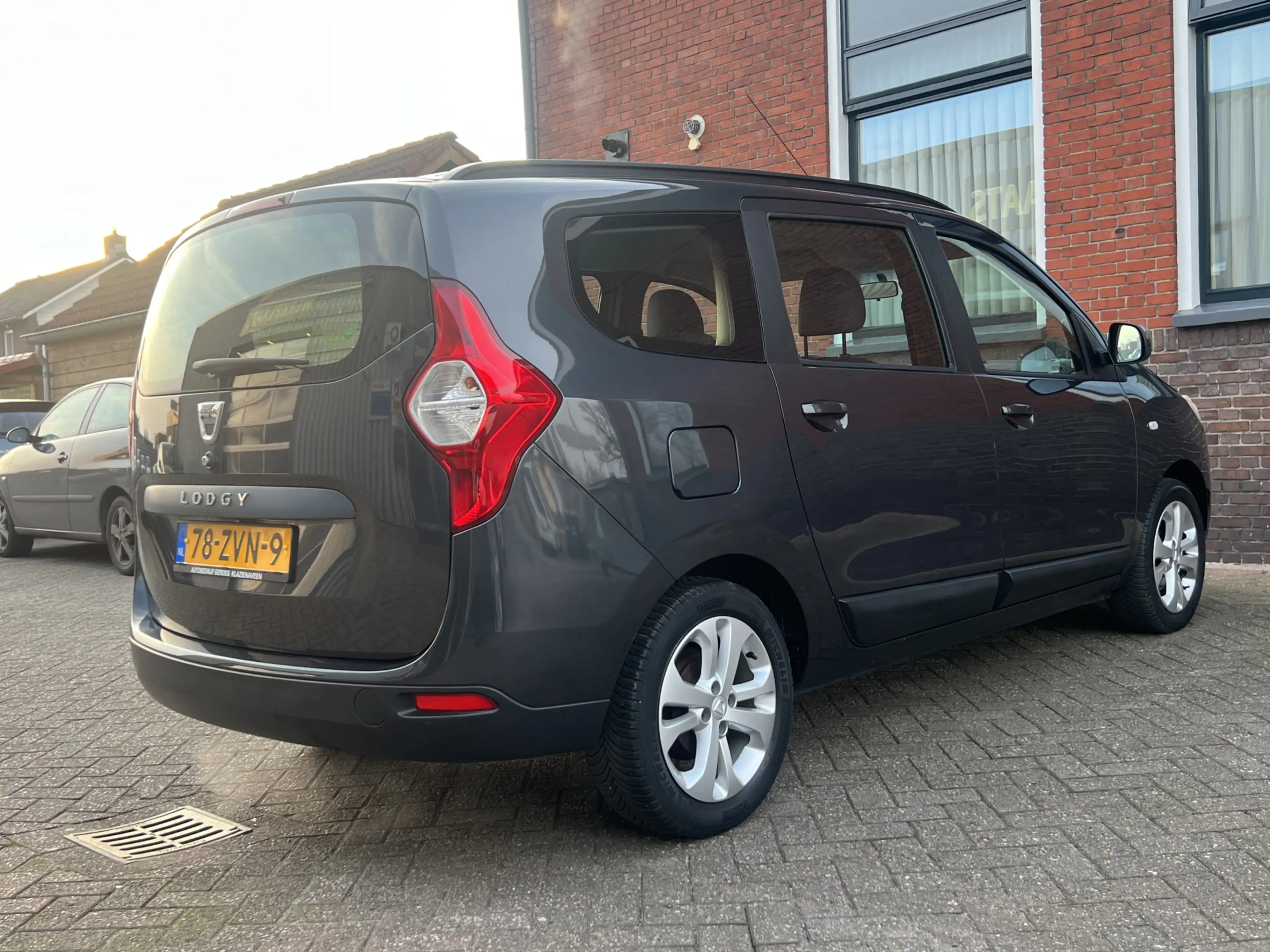 Dacia Lodgy 1.2 TCe Lauréate 5p. | EERSTE EIGENAAR | AIRCO | N — photo 6