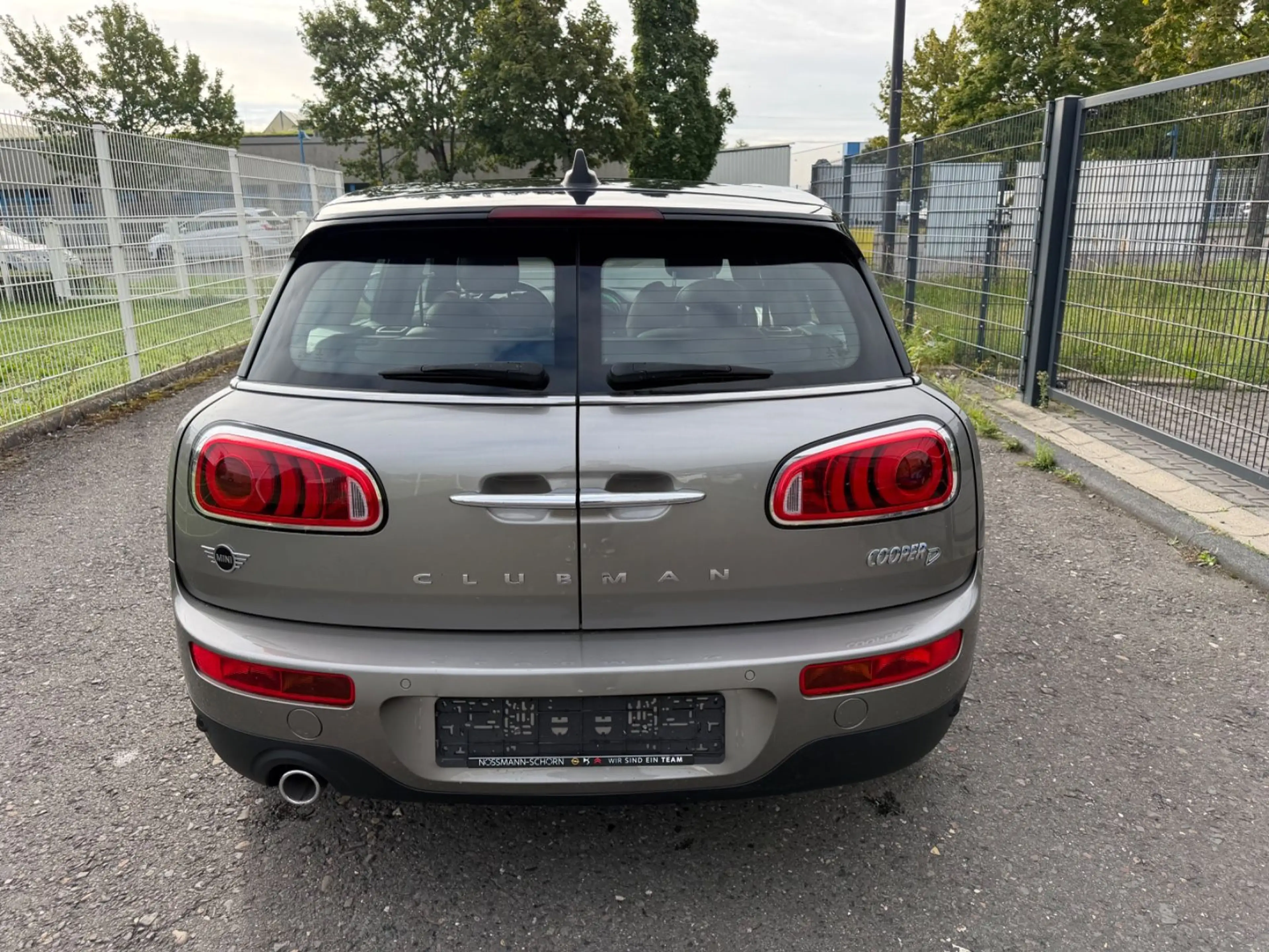 MINI Cooper D Clubman Aut./Panorama/Leder-Voll! — photo 8