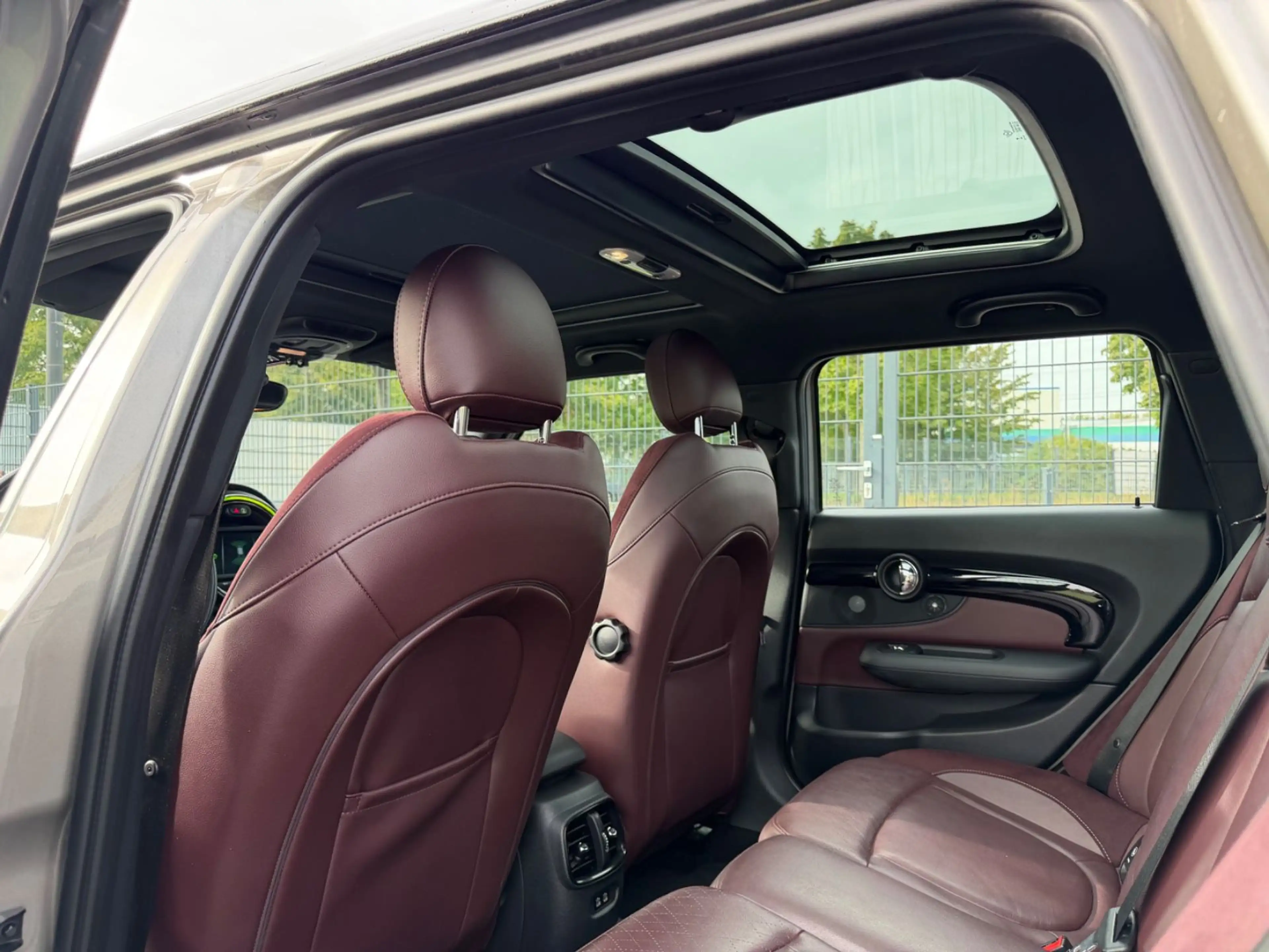 MINI Cooper D Clubman Aut./Panorama/Leder-Voll! — photo 5