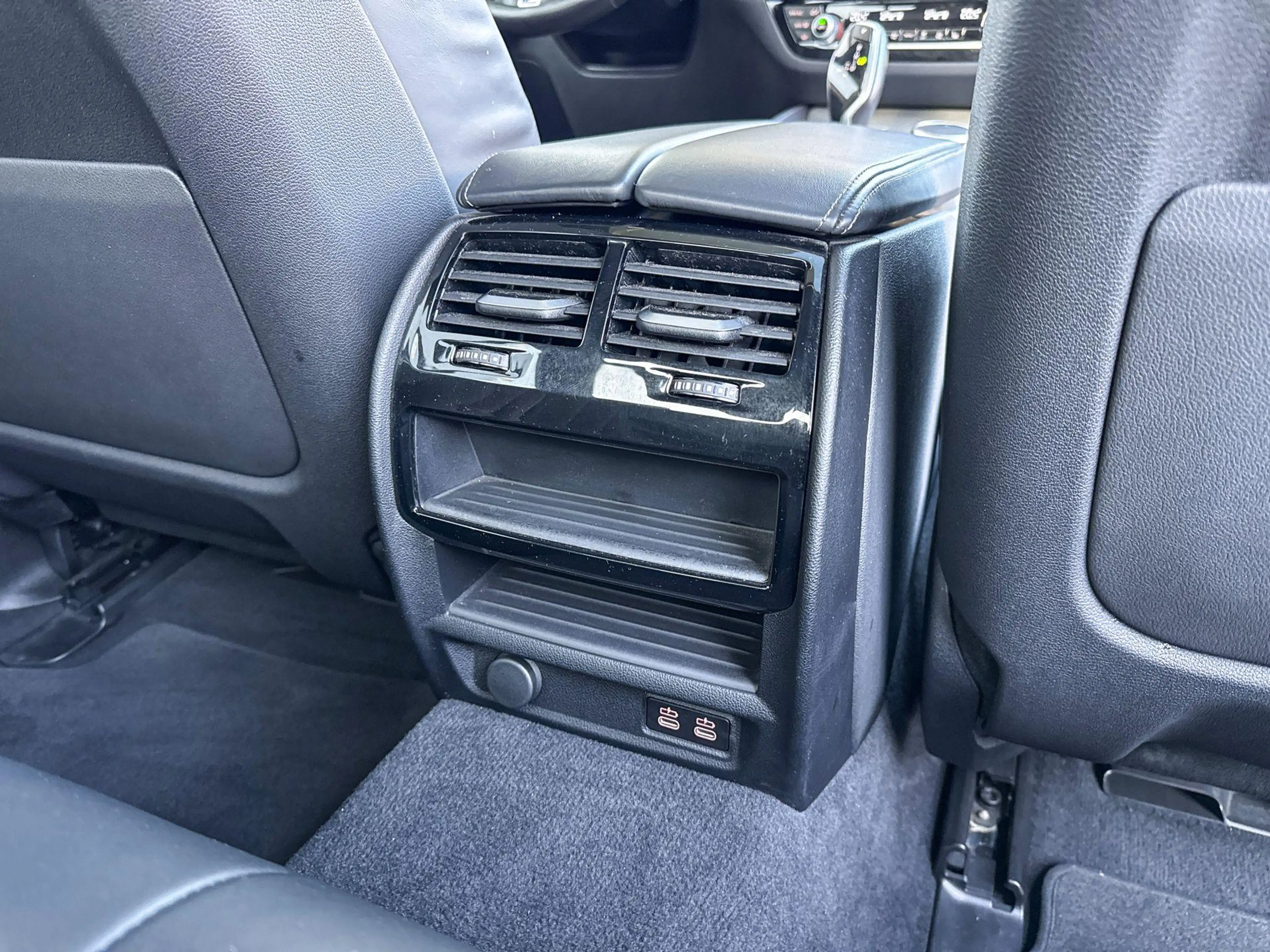 BMW 545 5 Serie 545e xDrive High Executive / Glazen Schuif — photo 10