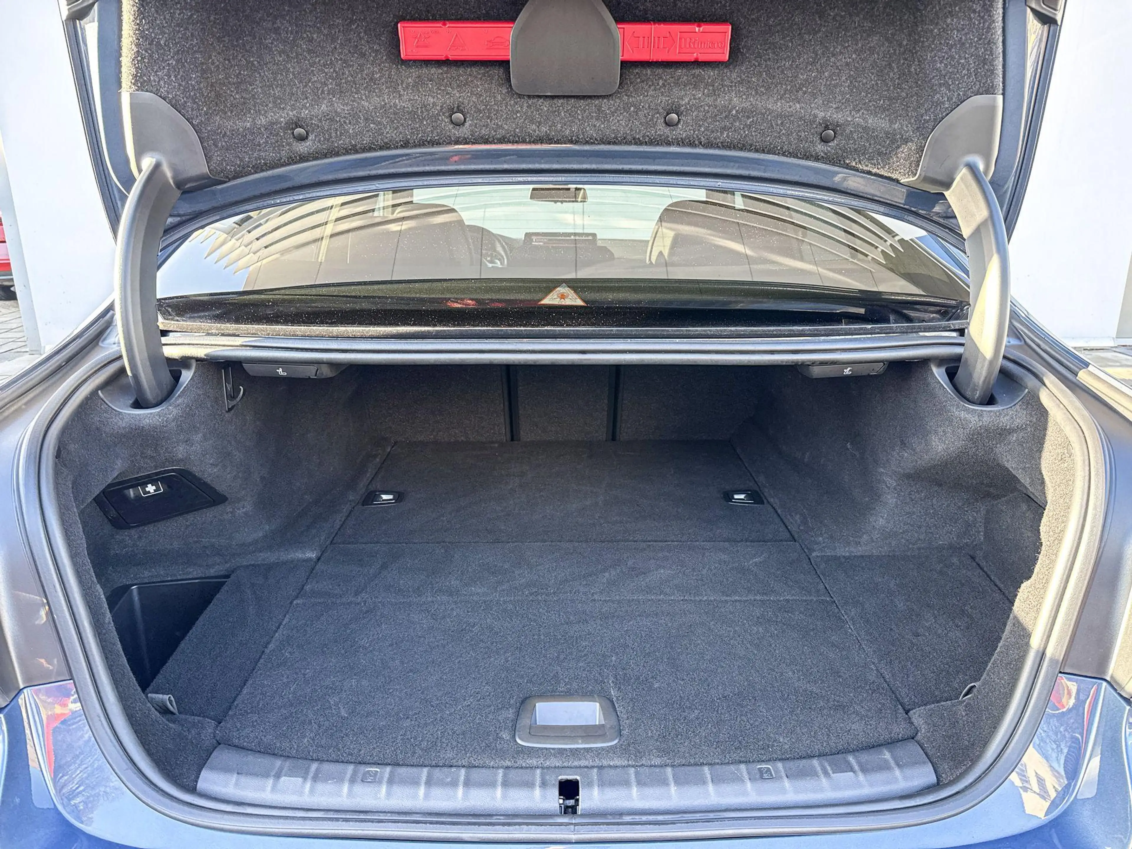 BMW 545 5 Serie 545e xDrive High Executive / Glazen Schuif — photo 11