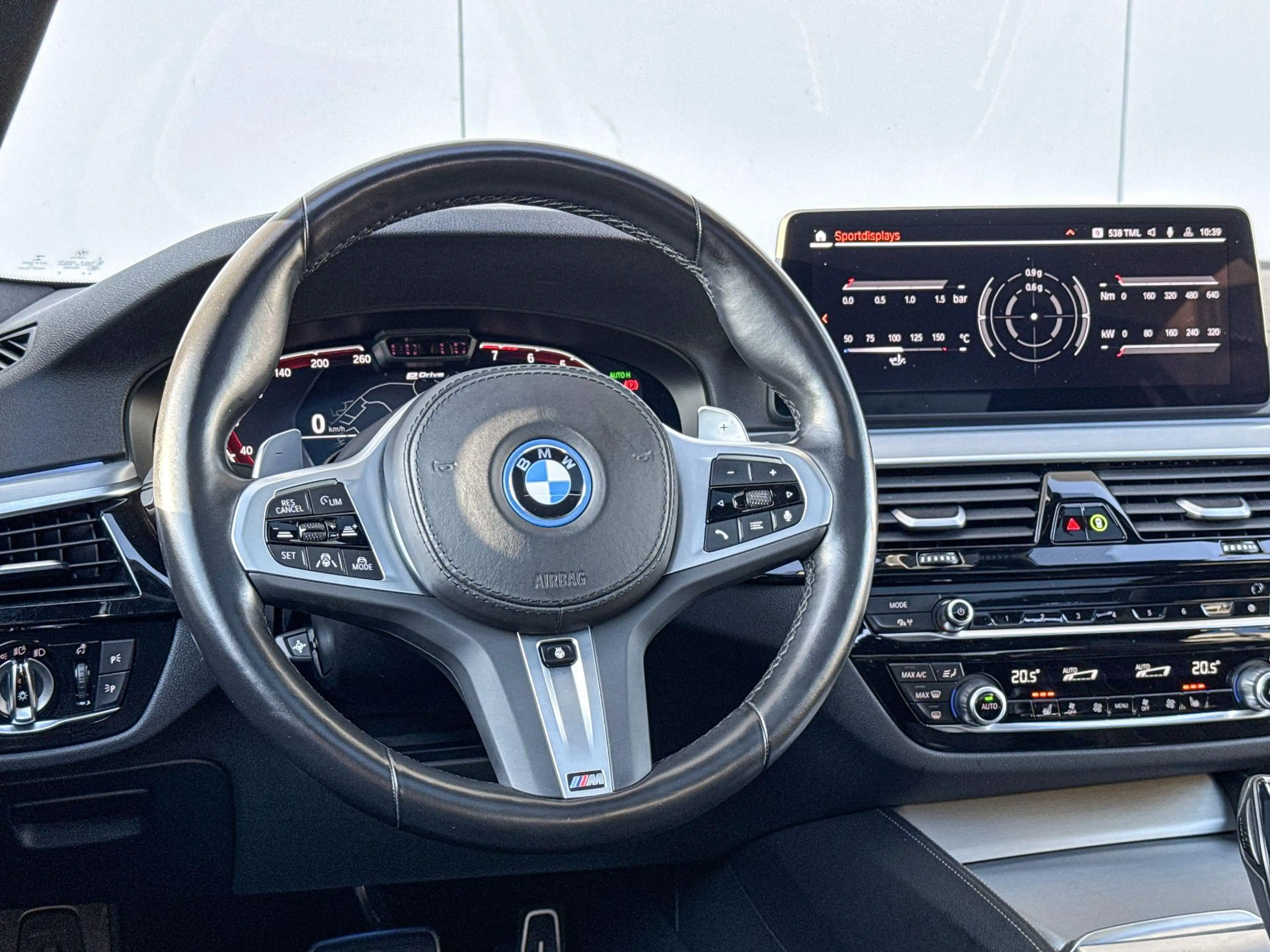 BMW 545 5 Serie 545e xDrive High Executive / Glazen Schuif — photo 14