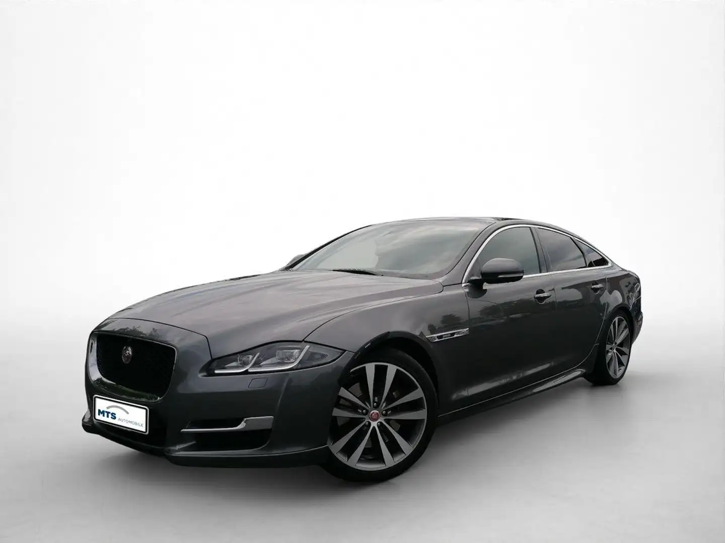 Jaguar XJ R-Sport 30d siva - 1