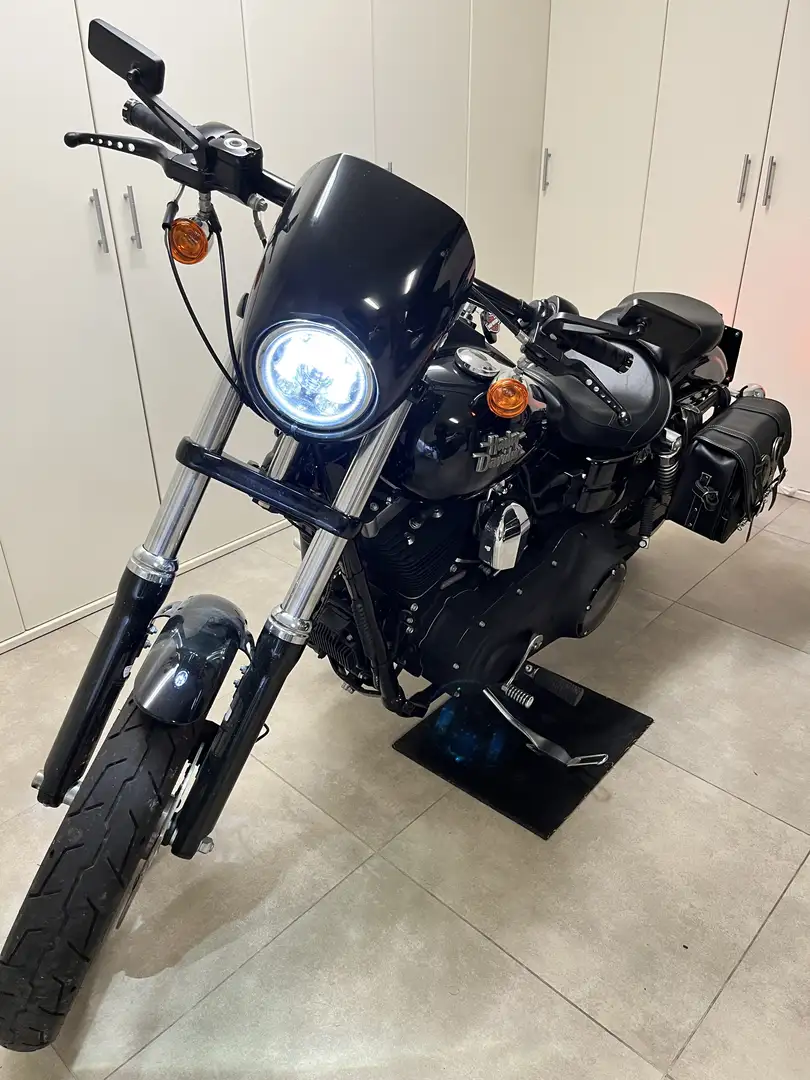 Harley-Davidson Street Bob - 2