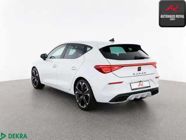 Cupra Leon view 3