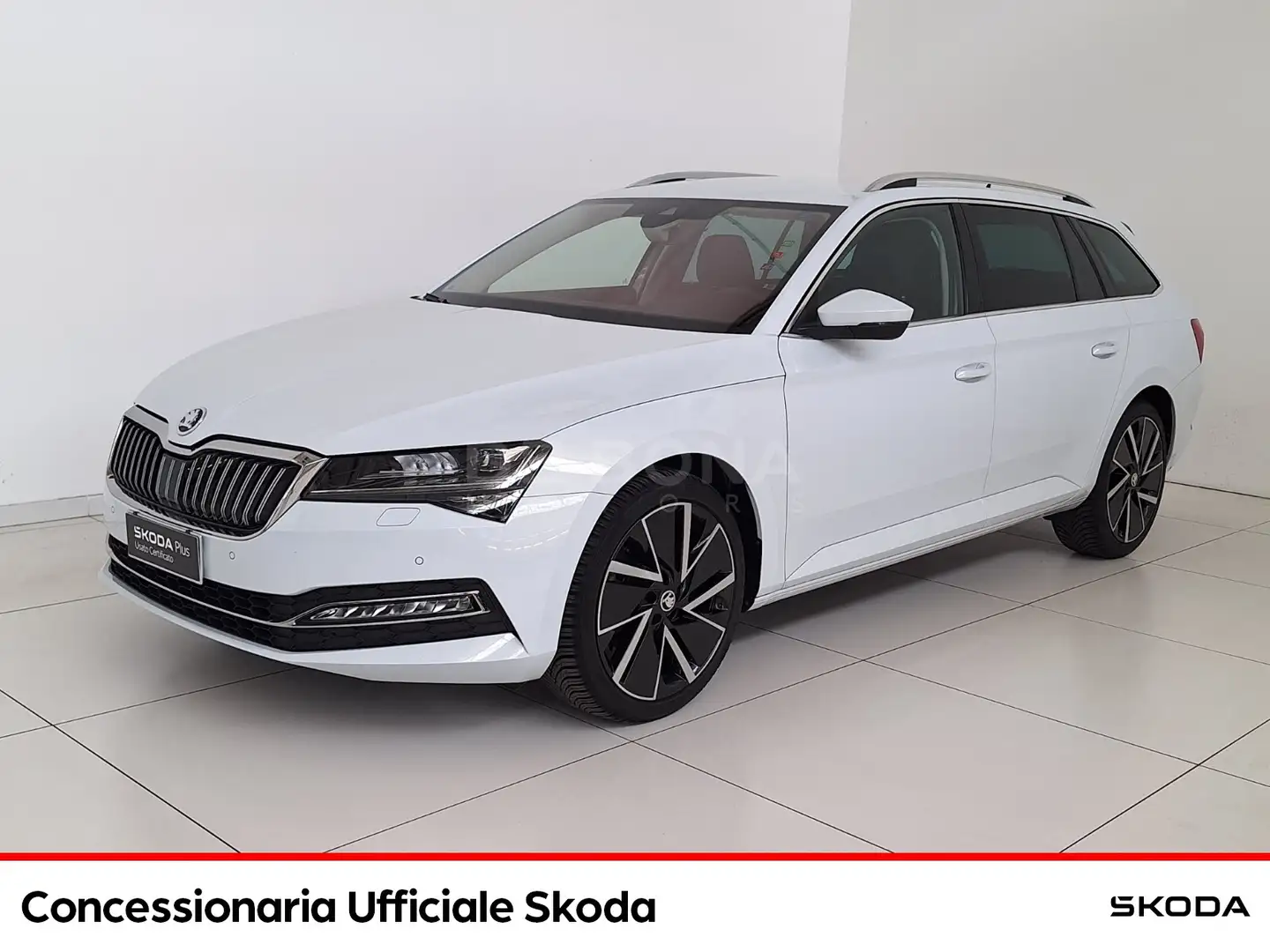 Skoda Superb wagon 2.0 tdi evo style 150cv dsg Bianco - 1