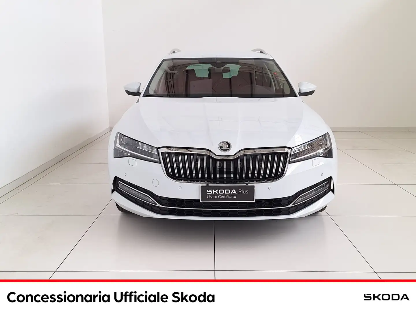 Skoda Superb wagon 2.0 tdi evo style 150cv dsg Bianco - 2