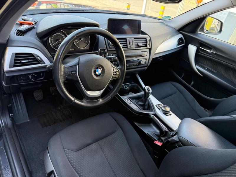 BMW 118 d / XENON/NAVI/PDC/SITZHEIZUNG — photo 11
