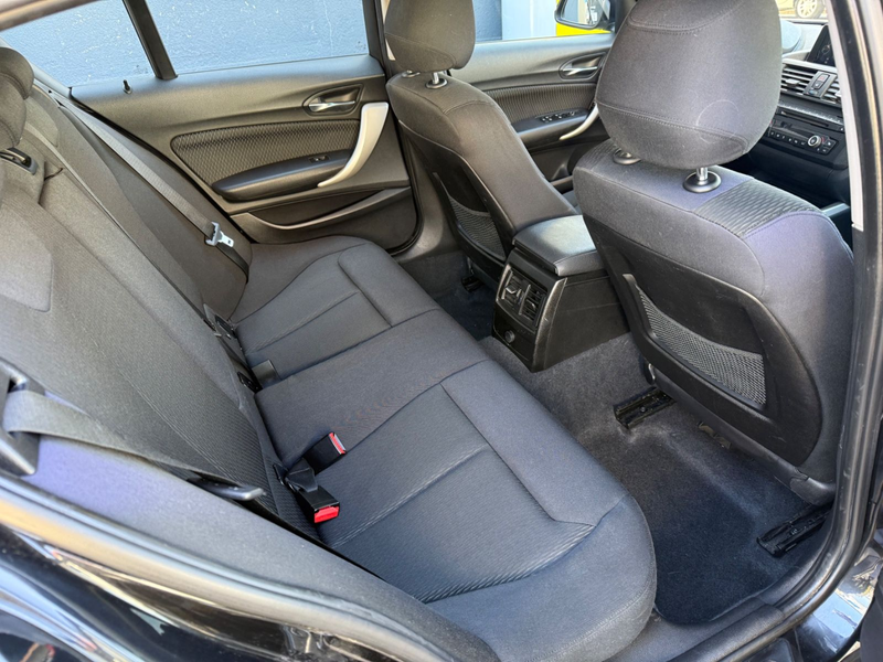 BMW 118 d / XENON/NAVI/PDC/SITZHEIZUNG — photo 12