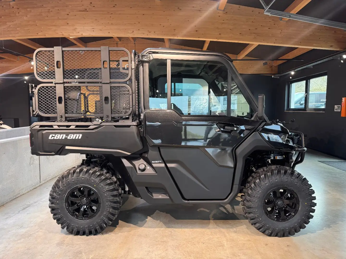 Can-Am Traxter 1000 XT 2025 HD10 XU Pro Noir - 2