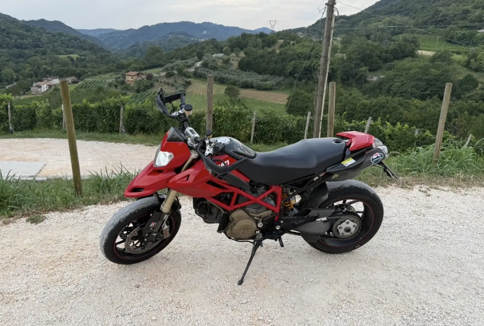 Ducati Hypermotard 1100 s - 2