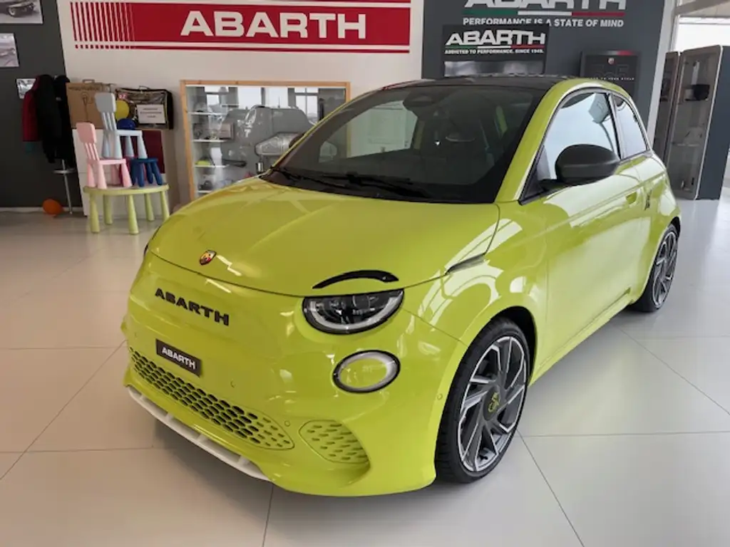 Abarth 500 2023 из Европы — купить под ключ