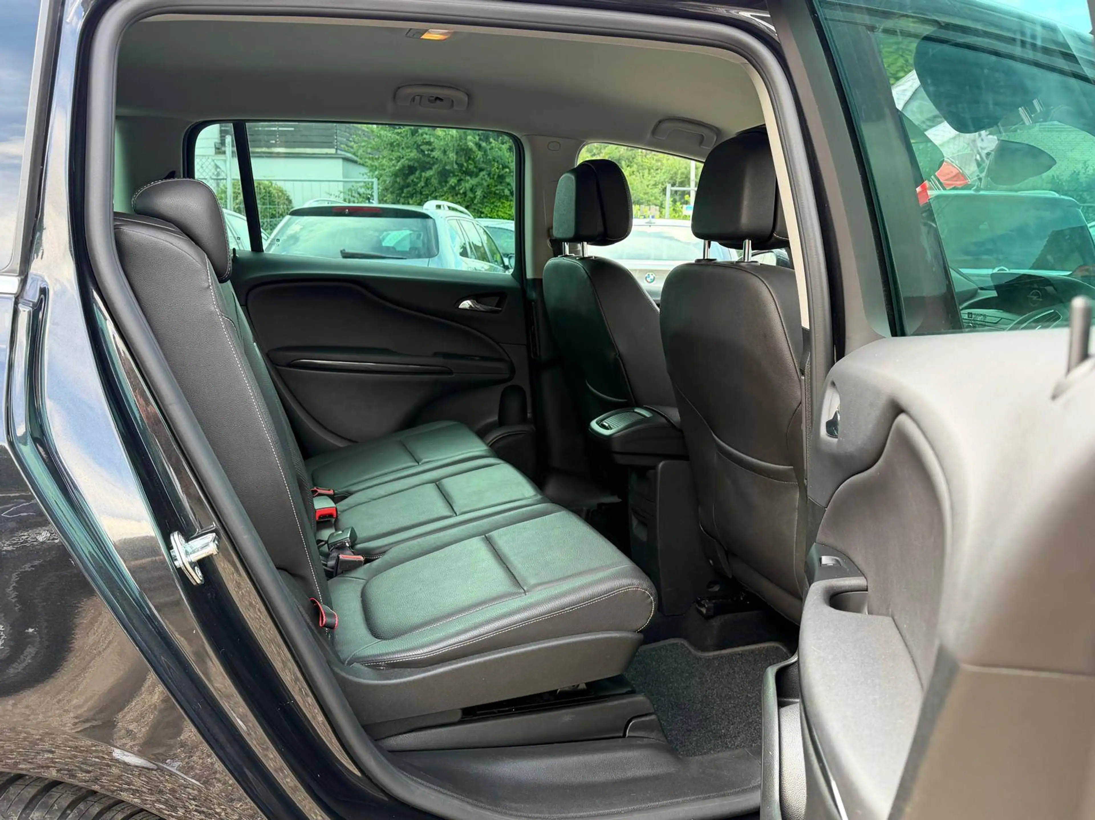 Opel Zafira Tourer 2.0 CDTI Innovation 7Sitzer Volleder Automatik Xenon R.Kamera SHZ PDC Navi Klima Scheckheft Euro6 — photo 14
