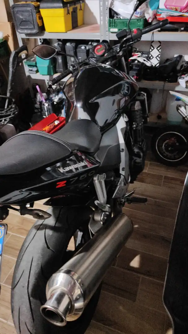 Kawasaki Z 750 Fekete - 1