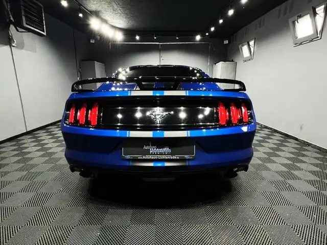 Ford Mustang view 7