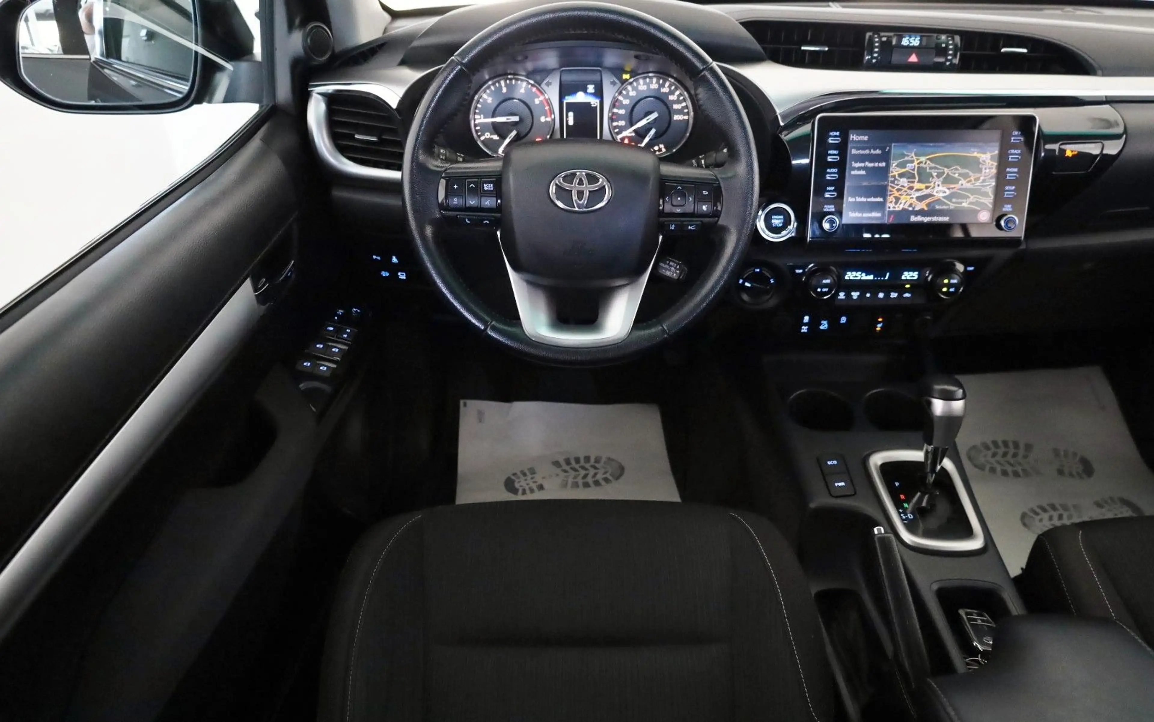 Toyota Hilux Executive 2.8D-4D 4x4,Navi,Kamera,ACC,AHK — photo 5