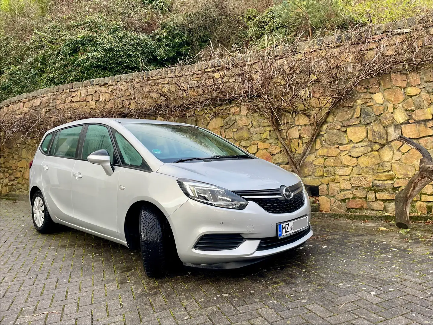 Opel Zafira Tourer Zafira 1.4 Turbo ecoFLEX Automatik Silber - 2