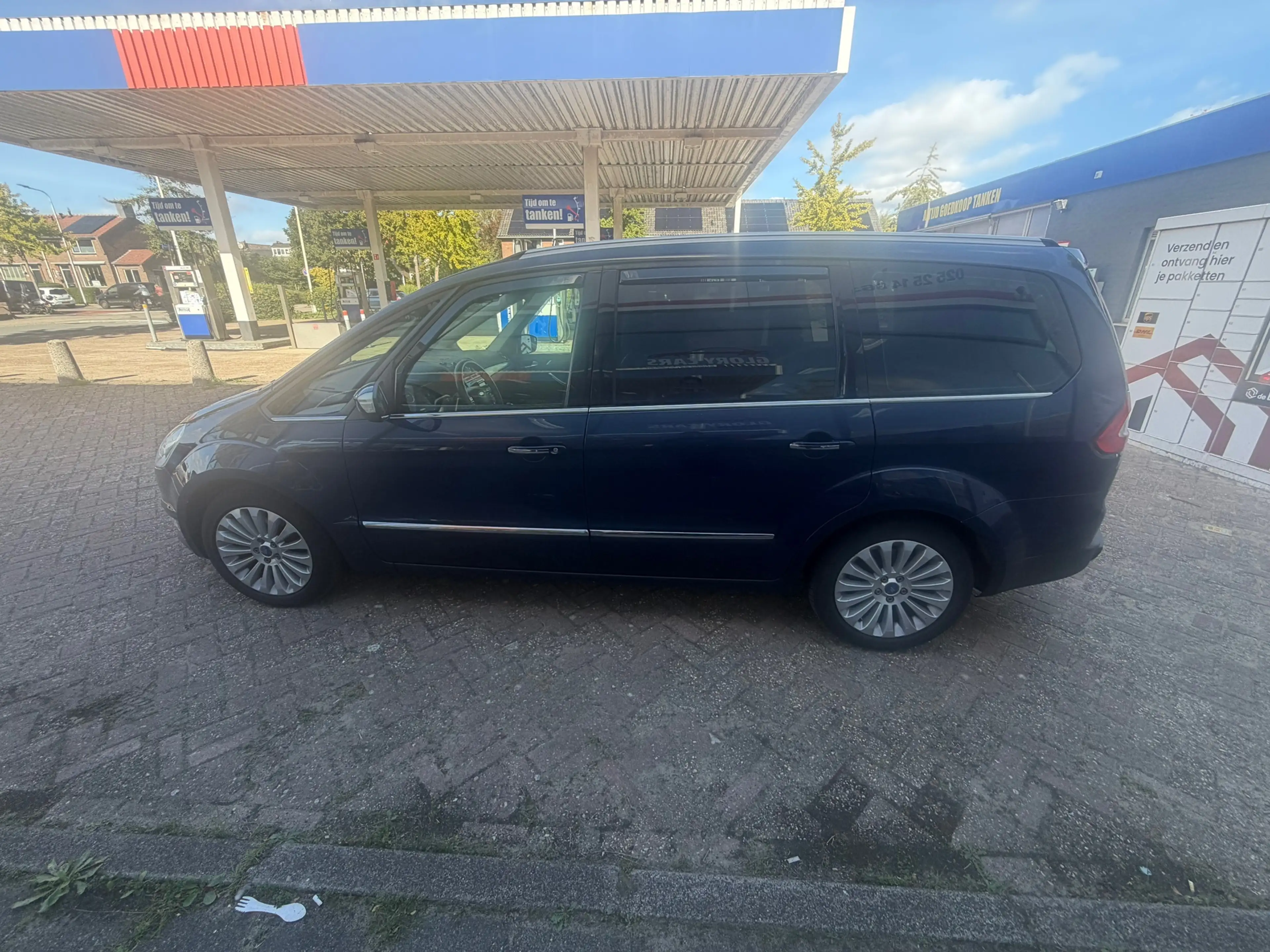 Ford Galaxy 2.0 SCTi Titanium — photo 7