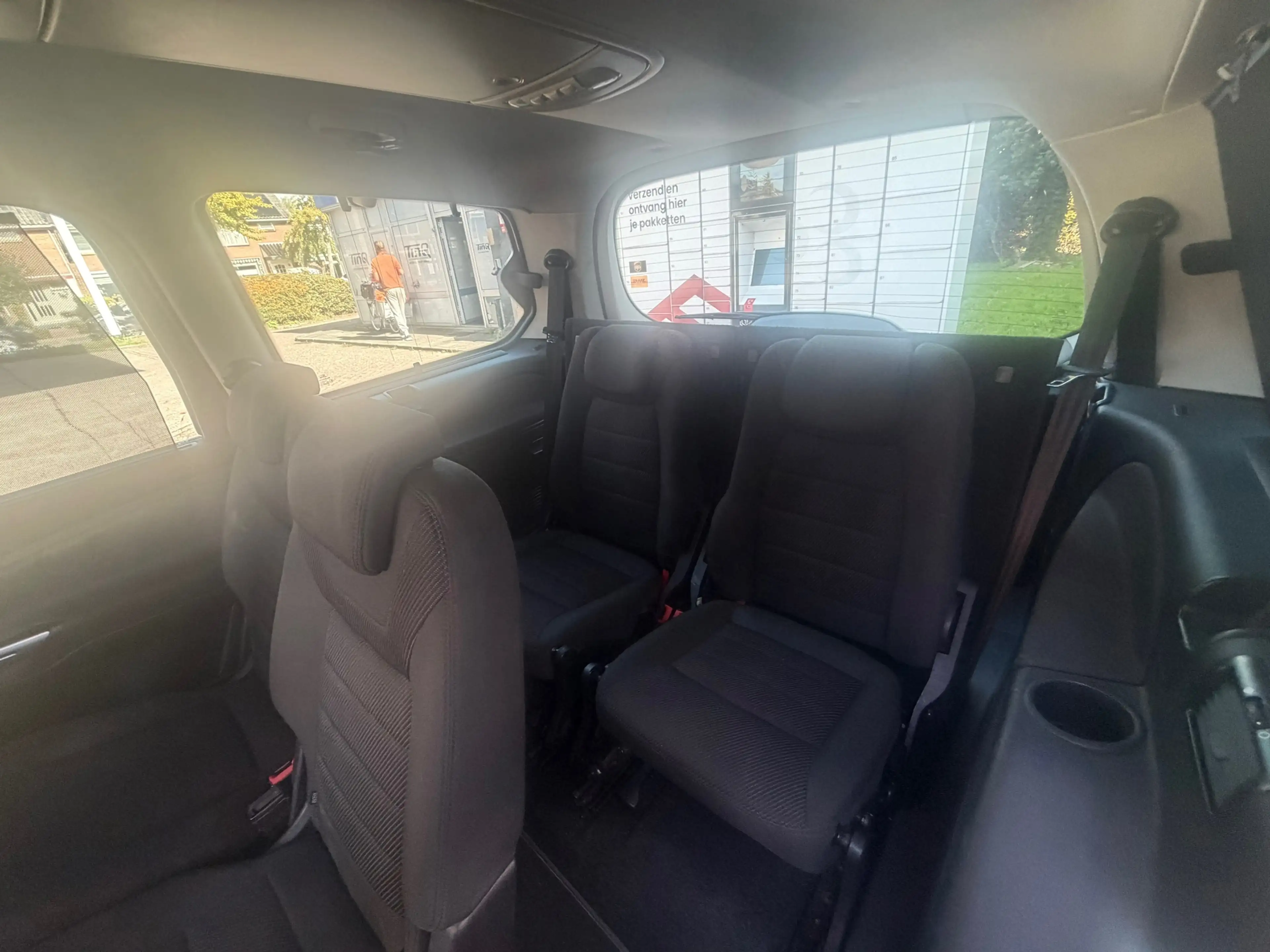 Ford Galaxy 2.0 SCTi Titanium — photo 14