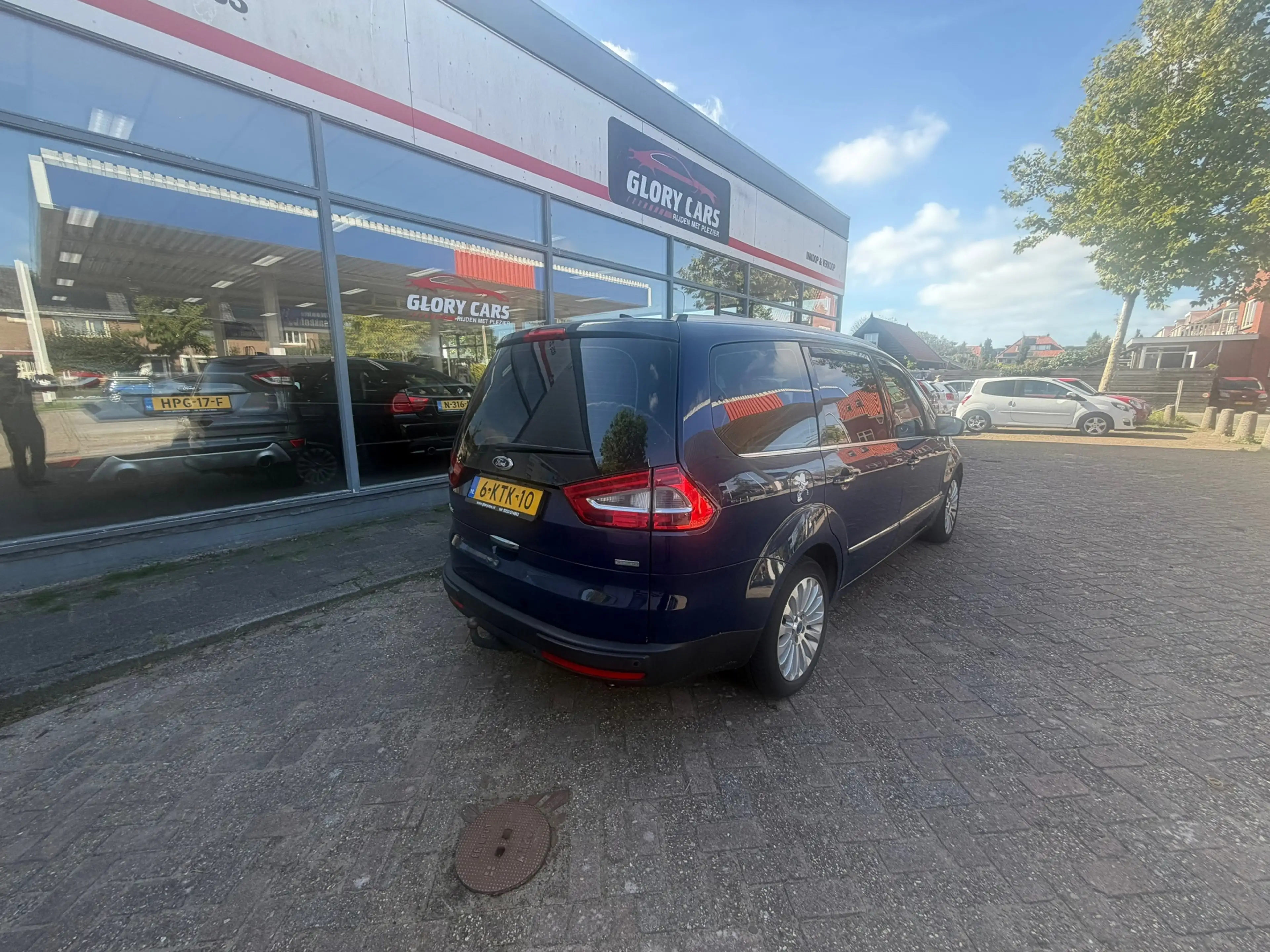 Ford Galaxy 2.0 SCTi Titanium — photo 9