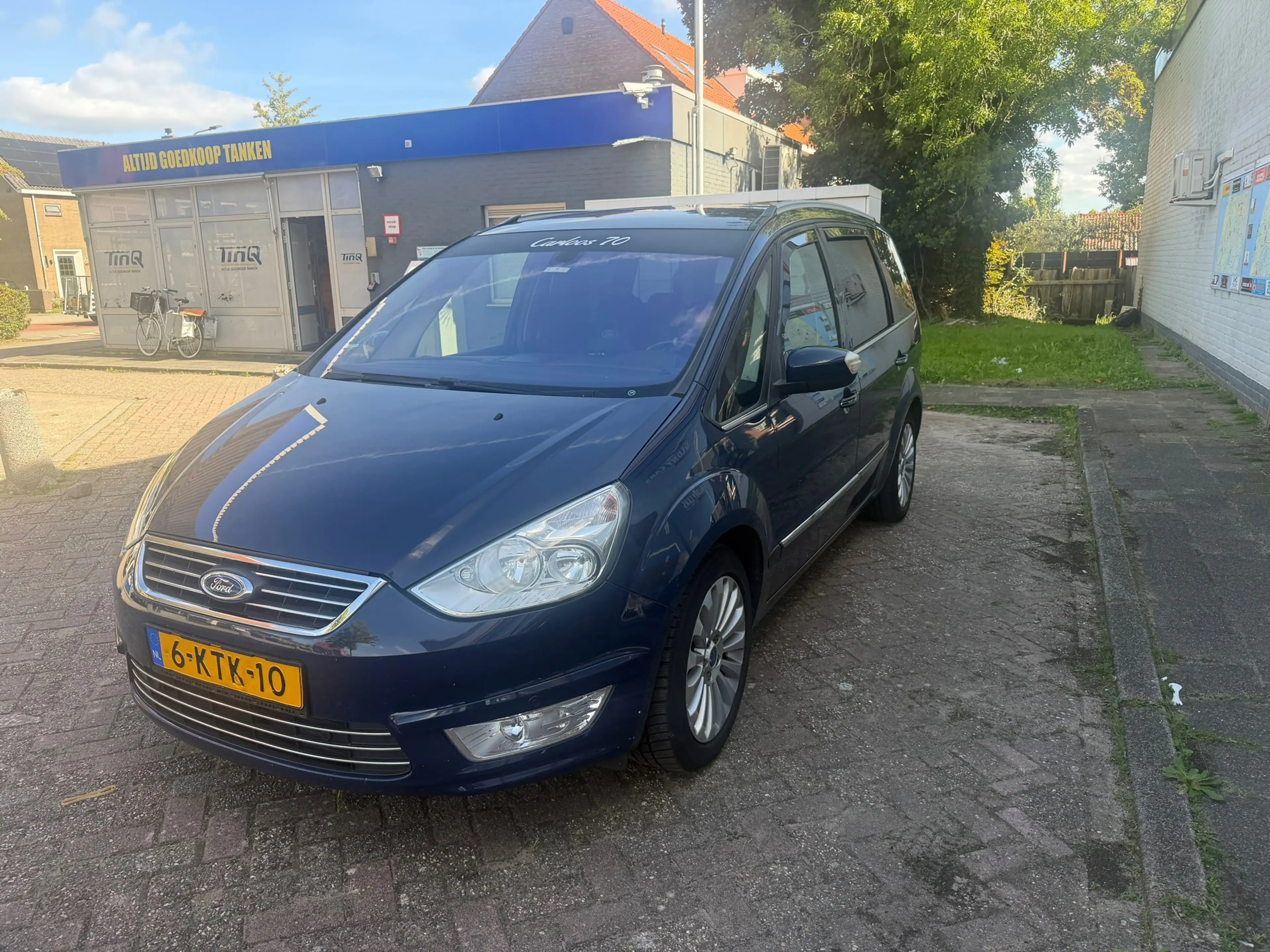 Ford Galaxy 2.0 SCTi Titanium — photo 4