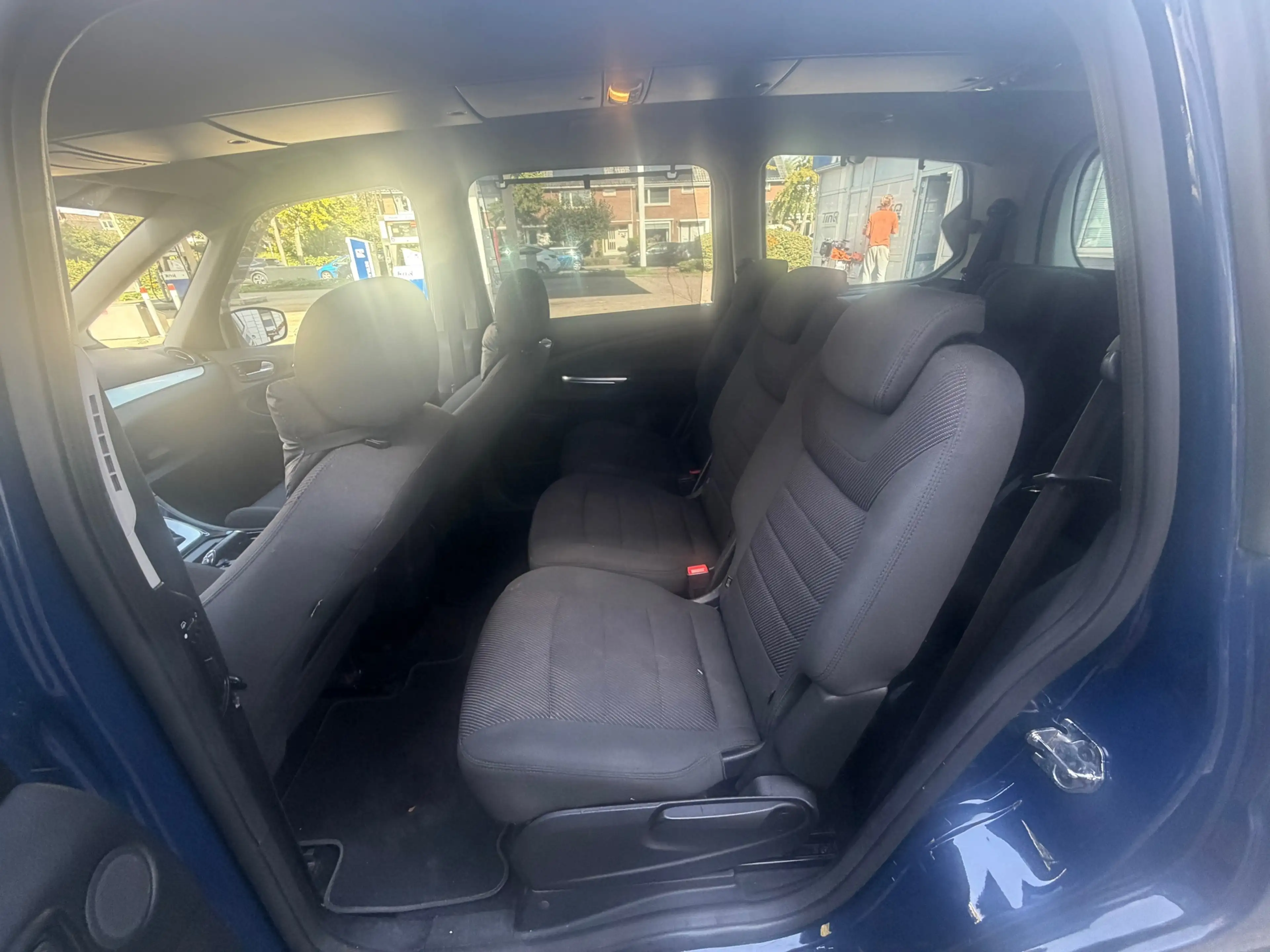 Ford Galaxy 2.0 SCTi Titanium — photo 13