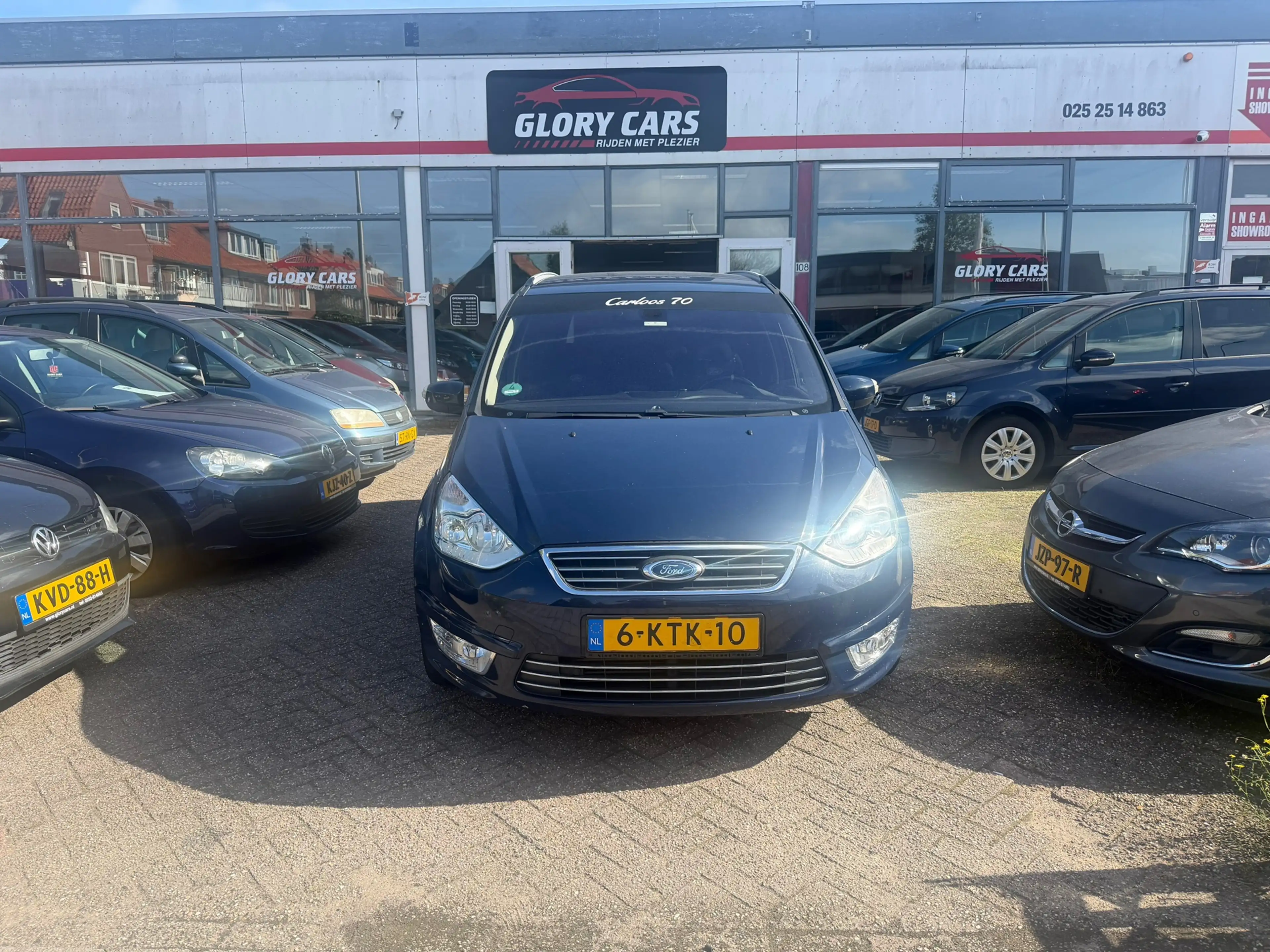 Ford Galaxy 2.0 SCTi Titanium — photo 2